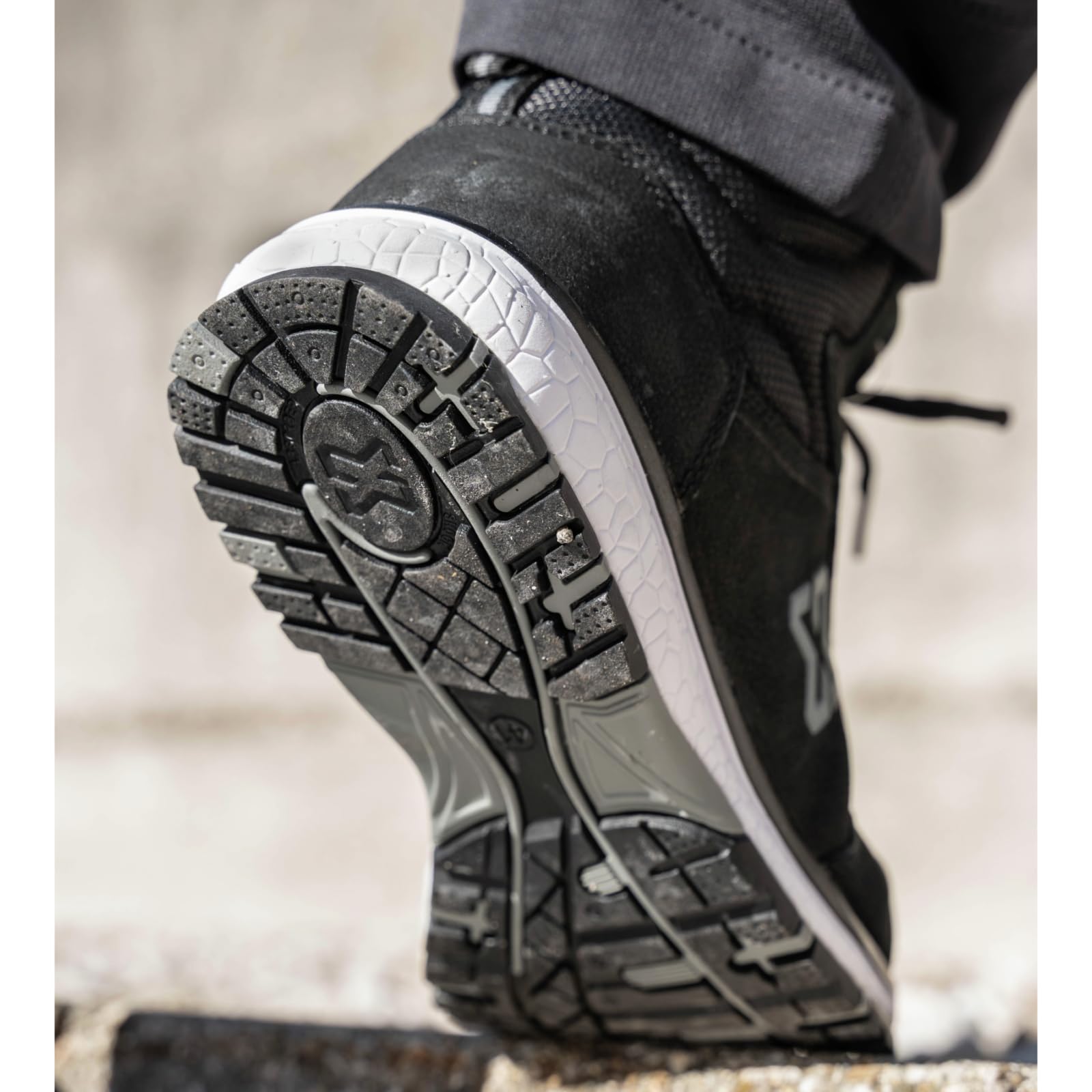 WüRTH MODYF Chaussures de sécurité montantes Caracas S3 SRC ESD noires