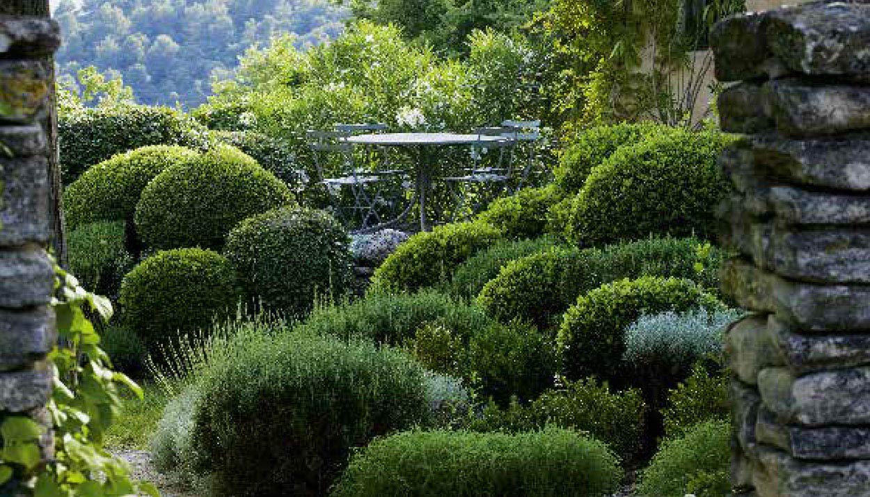 Nicole de Vésian - Gardens: Modern design in Provence