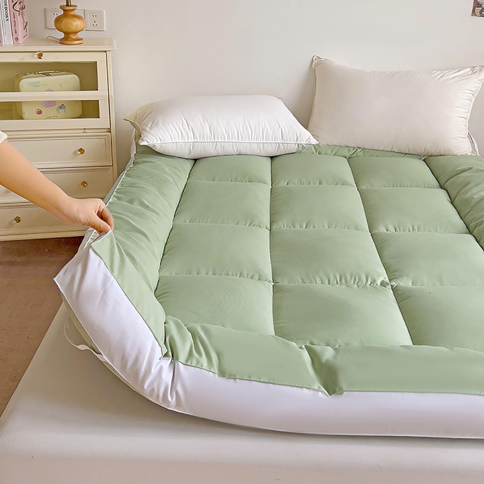 BK&MF Thickened Soybean Fiber Mattress Topper, Foldable Ultra Soft Washed Cotton Bed Pad with Corner Straps, Quilted Mattress Pad for Home, Apartment,Green,180x200cm(71x79inch)