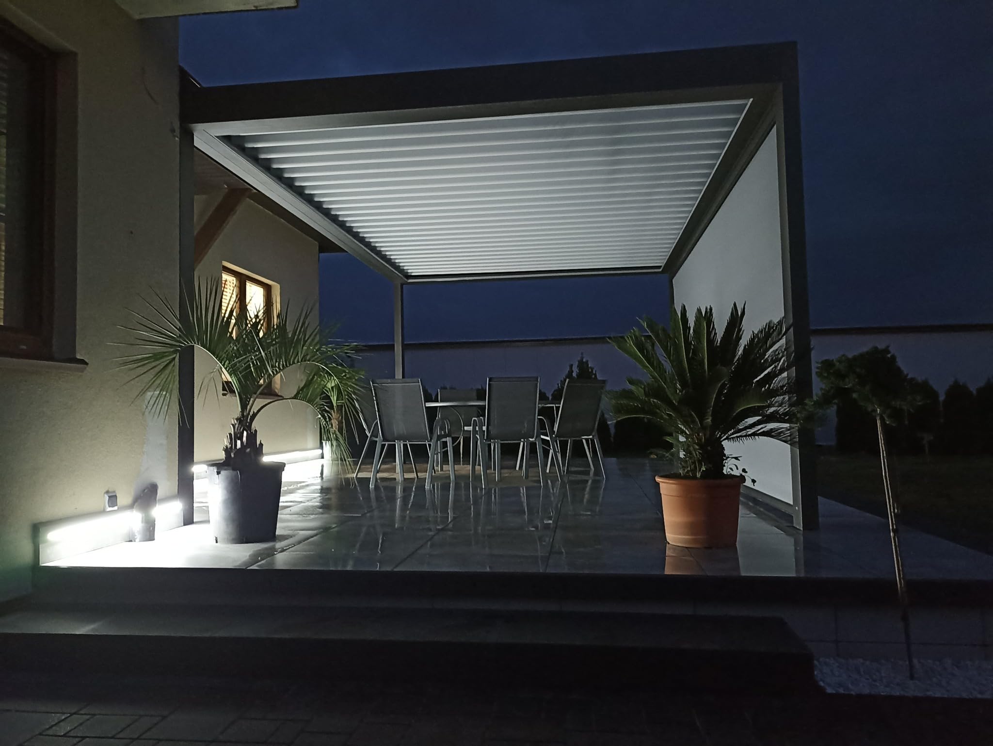 Renoplast® C1/C2 Set de perfil de zócalo de aluminio de perfil de remate + presión | Altura: 8cm Grosor: 2,5cm Longitud: 200cm Color: Grafito | Zócalos de revestimiento | Rodapiés | Suelos ventilados