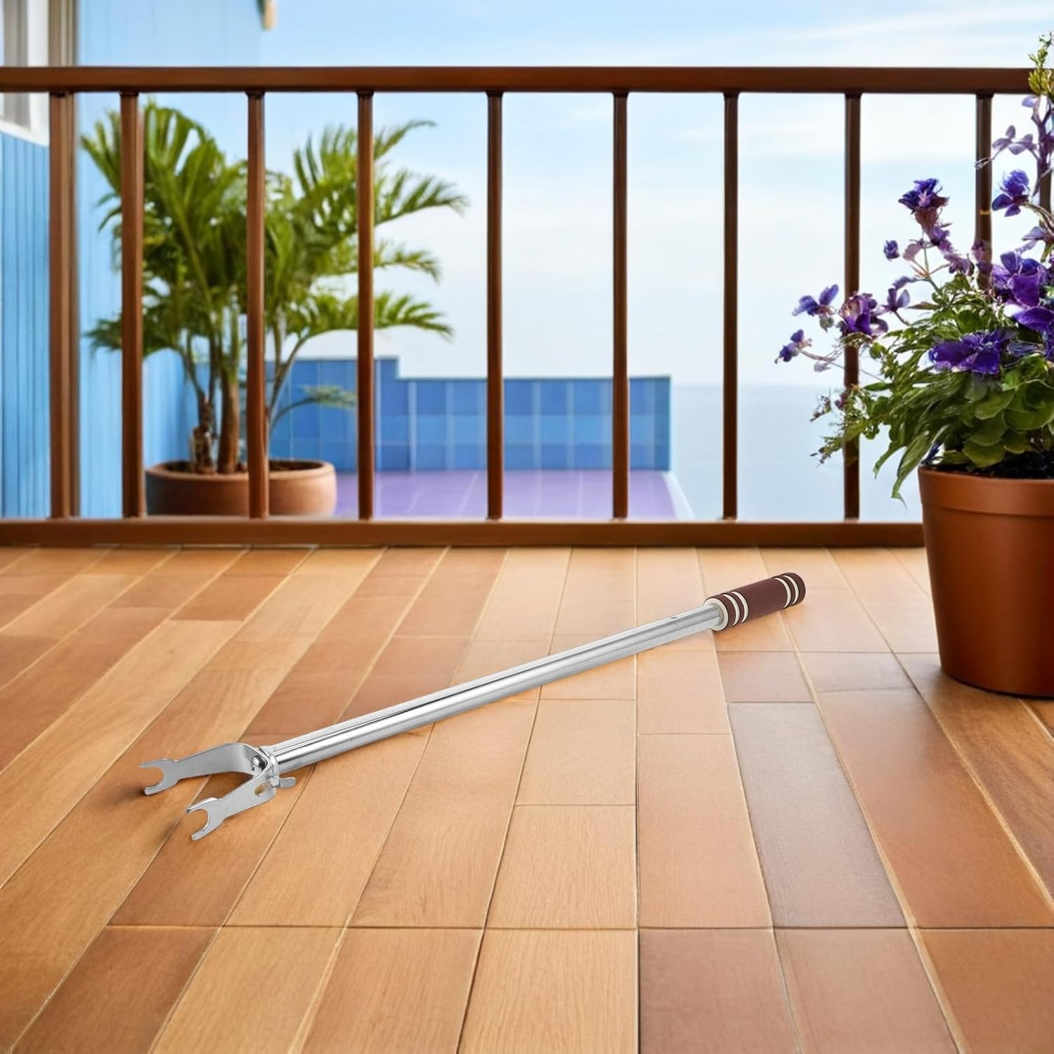 Clothes Hanging Rod: Stainless Steel Long Reach Clothes Fork Pole for Home Balcony Laundry - Stick for Closet and Curtain Hanging 57cm/22.44''