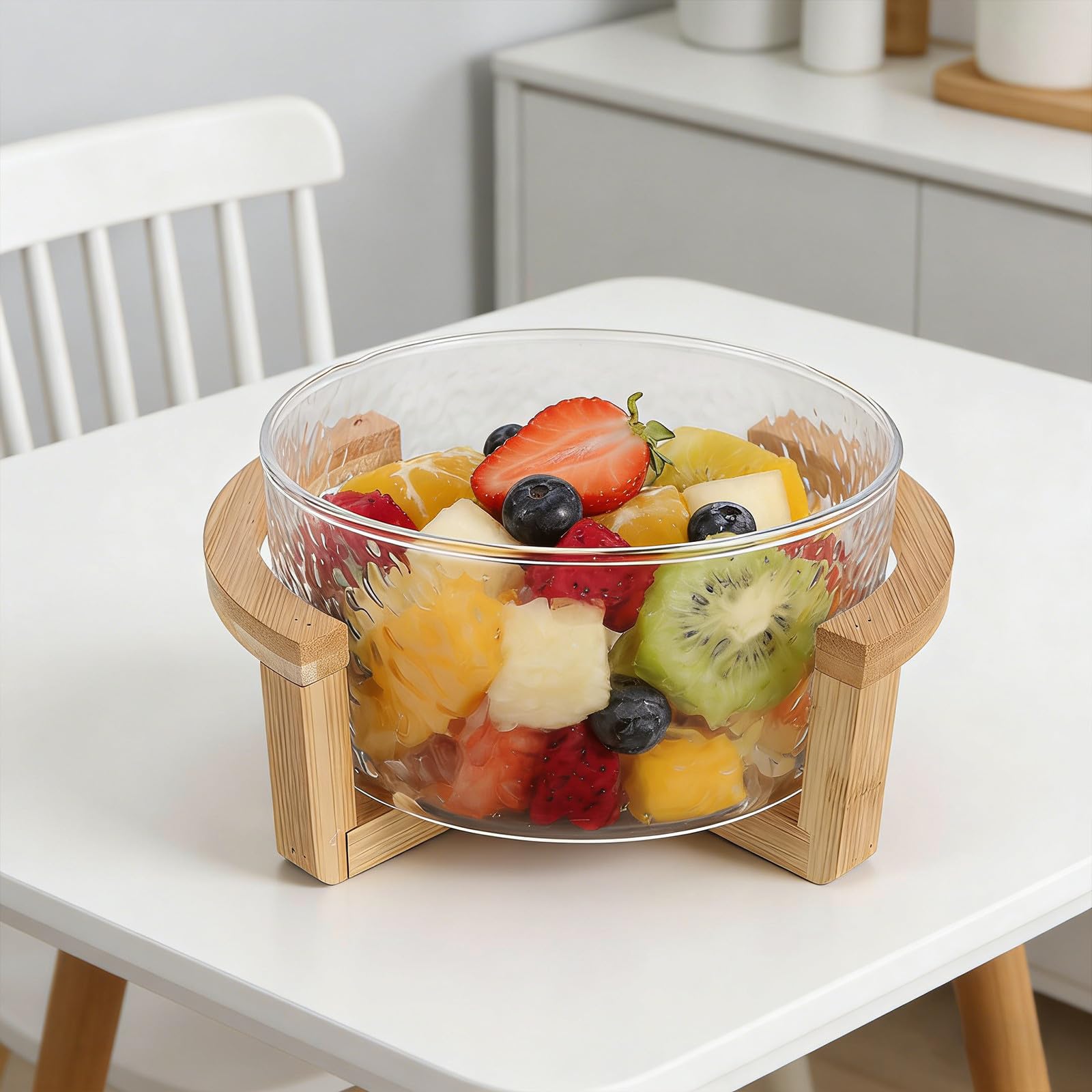 KALLORY Bol de Ensalada de Vidrio con Diseño Ondulado y Soporte de Bambú, Versátil para Servir y Fácil de Manejar en Reuniones al Aire Libre o Fiestas Emergentes