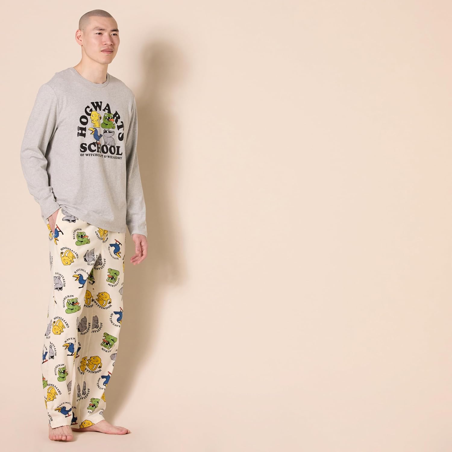 Amazon Essentials Men's Flannel Pant and Long-Sleeve T-Shirt Pajama Set