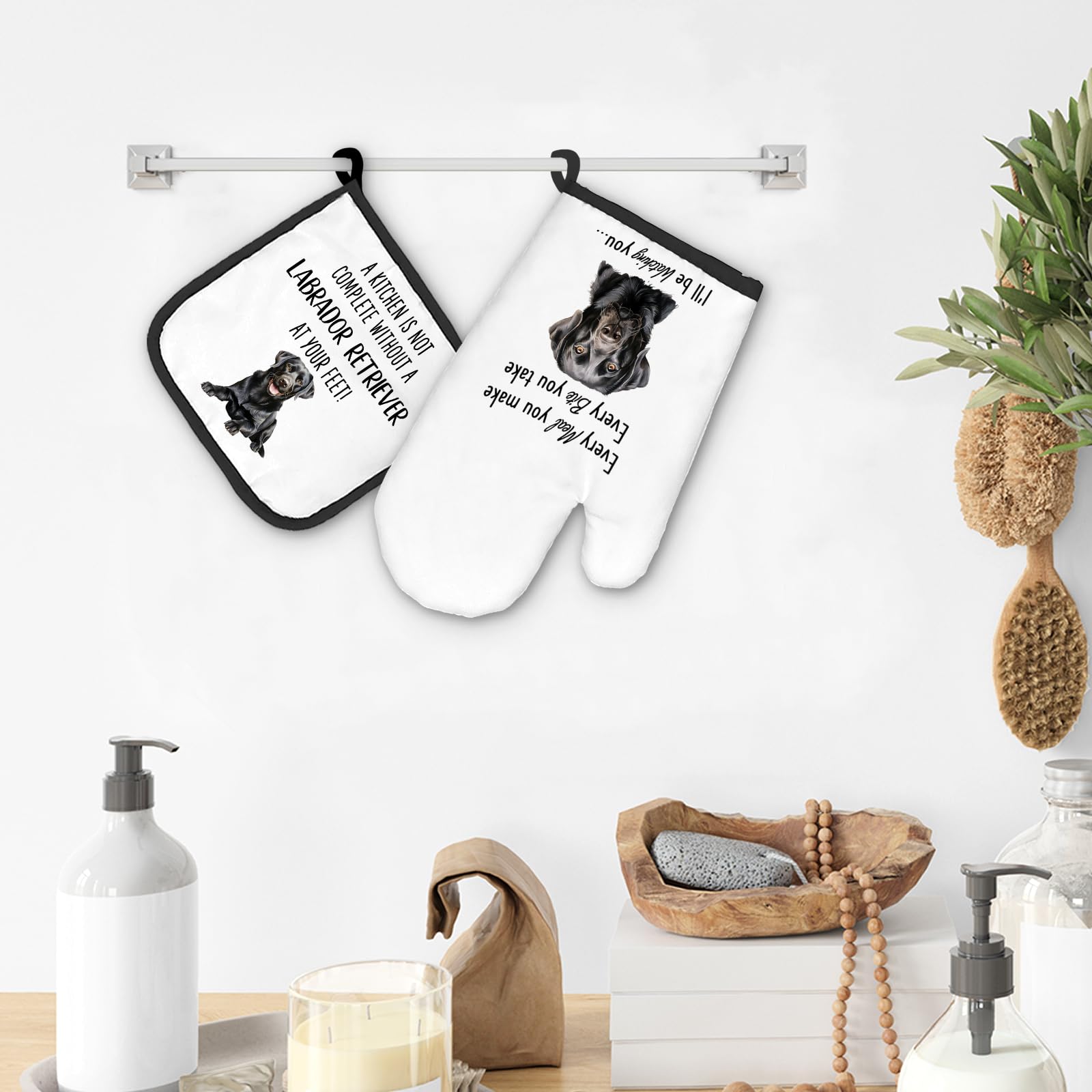 Black Lab Gifts Dog Oven Mitts and Pot Holders Sets, Black Labrador Dog Decor Kitchen Accessories Sets, Complete Without a Labrador Retriever Heat Resistant Oven Glove Potholders for Kitchen