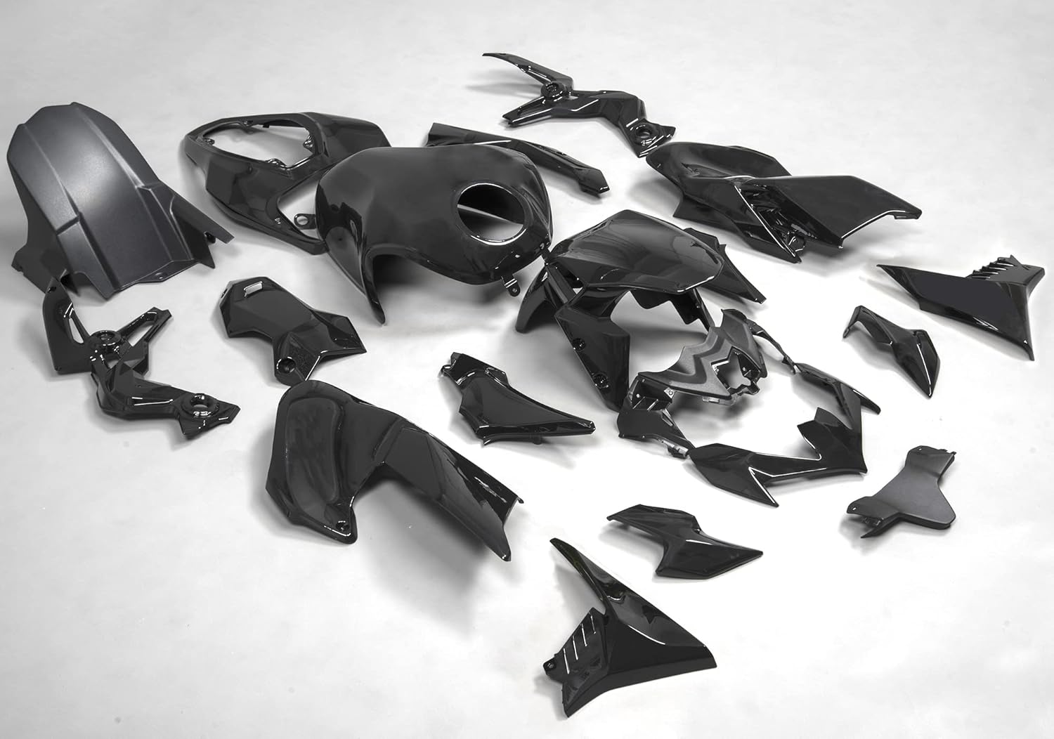 XKH- Motorcycle Gloss Black ABS Injection Plastic Fairing Kit Compatible With 2020 2021 Kawasaki Z900 18Pieces/Full Set Bodywork Body Kit Motorcycle Accessories [P/N: GZSP-6605-GBK]