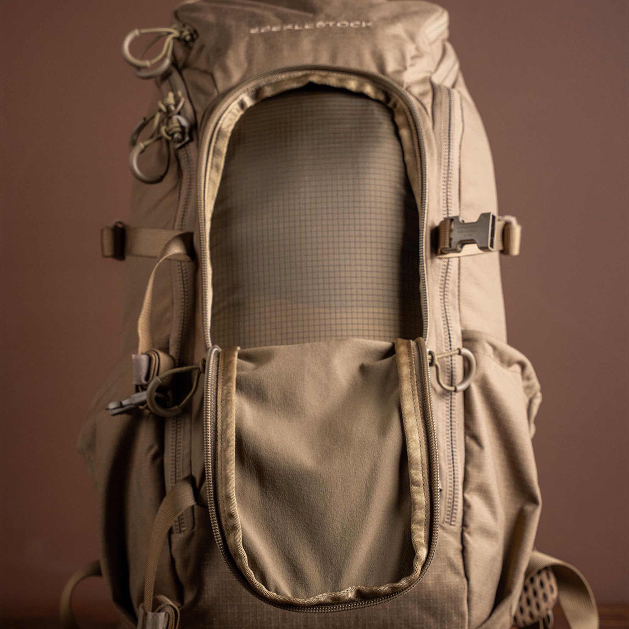 Eberlestock Brute Scout Daypack – leichter Jagdrucksack mit Innenrahmen und Aluminiumstrebe, 1800 ci Kapazität