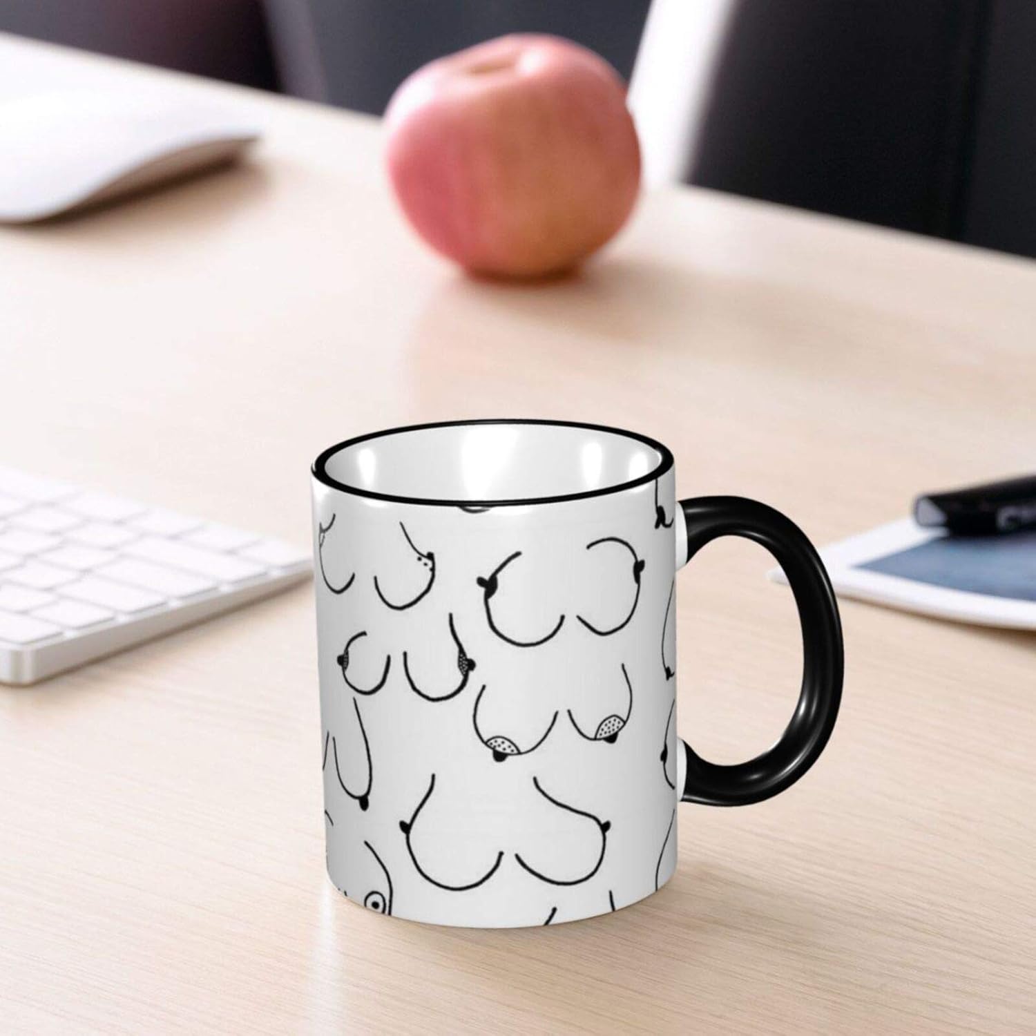 Amazon Co Jp おっぱいの胸 マグカップ 水筒 マグボトル 陶器製 創意コップ おしゃれ コーヒーマグ ジュース マグ ティーカップ 大容量 330ml ホーム キッチン