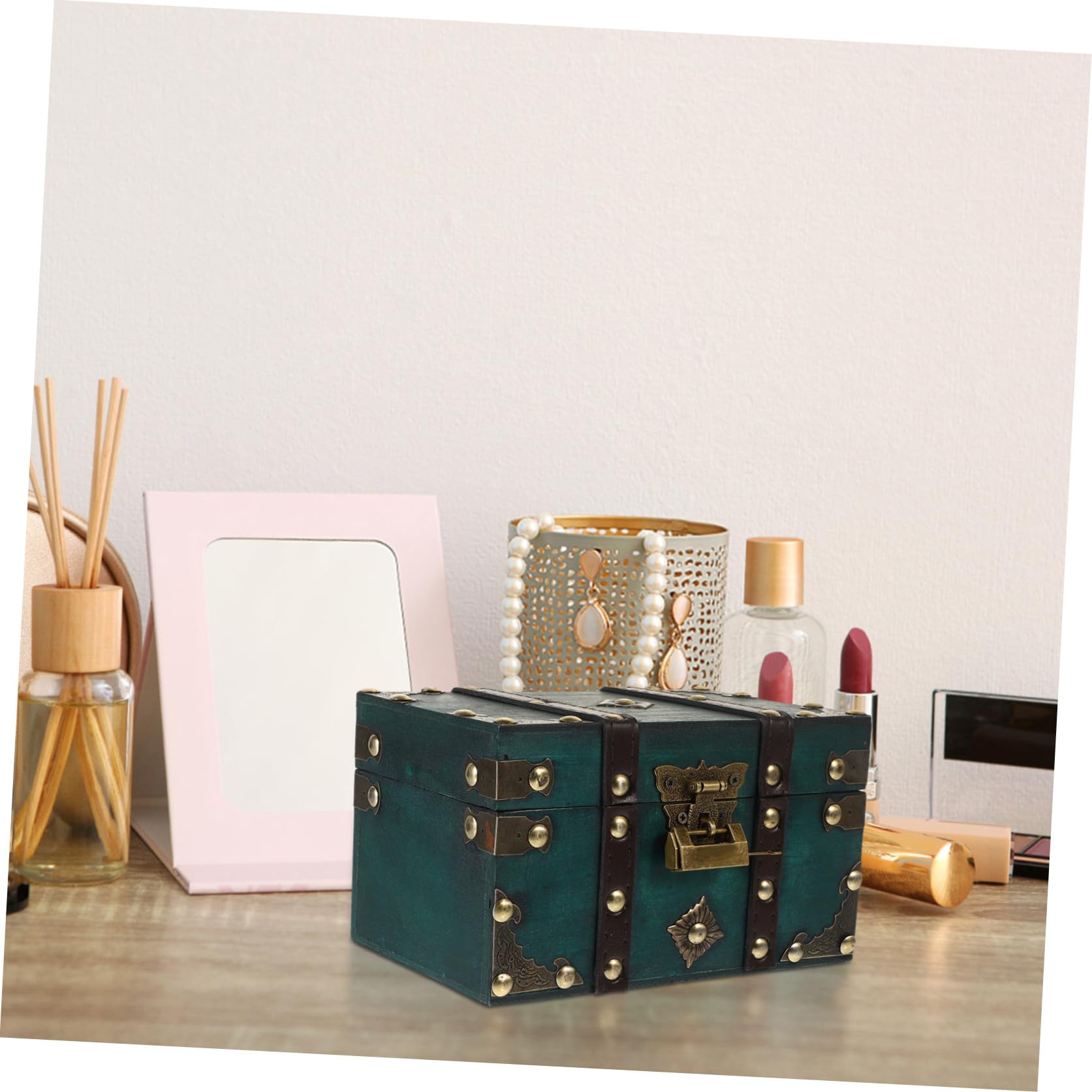 Vintage Holzkiste als Multifunktionale Aufbewahrungsbox mit Schloss | Rustikaler Look, Holz und Metall, Tragbar und Robust, Große Kapazität für Schmuck, Dokumente und Bücher