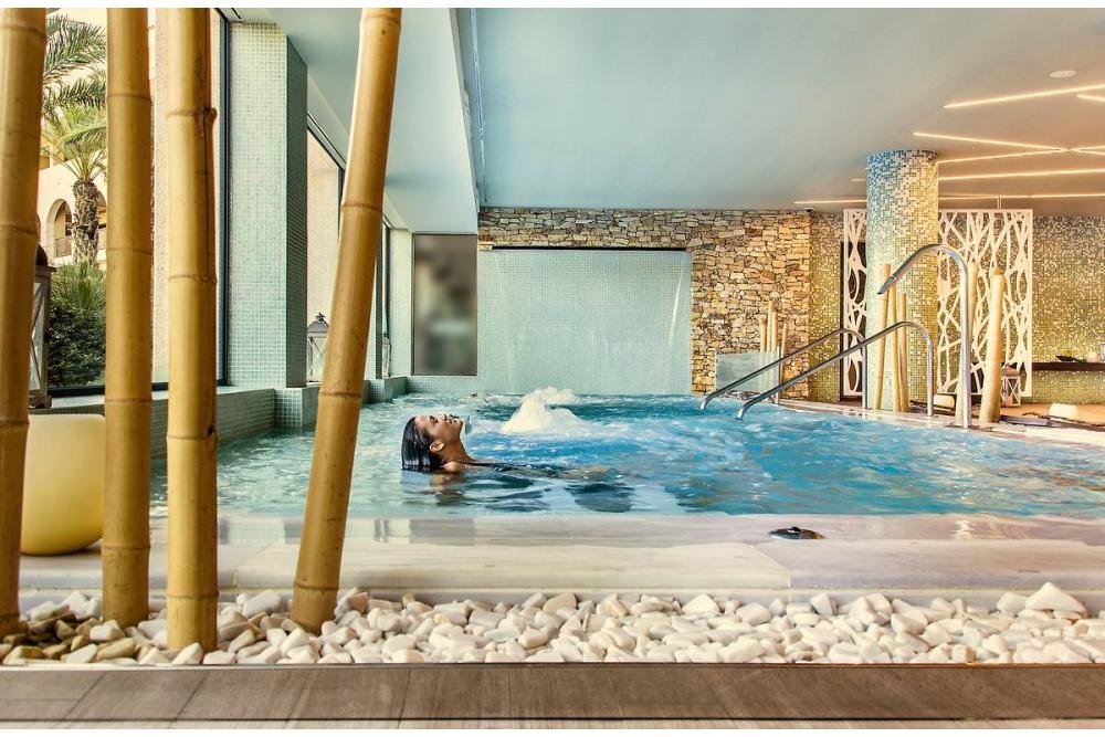WONDERBOX Geschenkbox – Spa & Gourmet – 1.000 Hotels für Zwei Personen