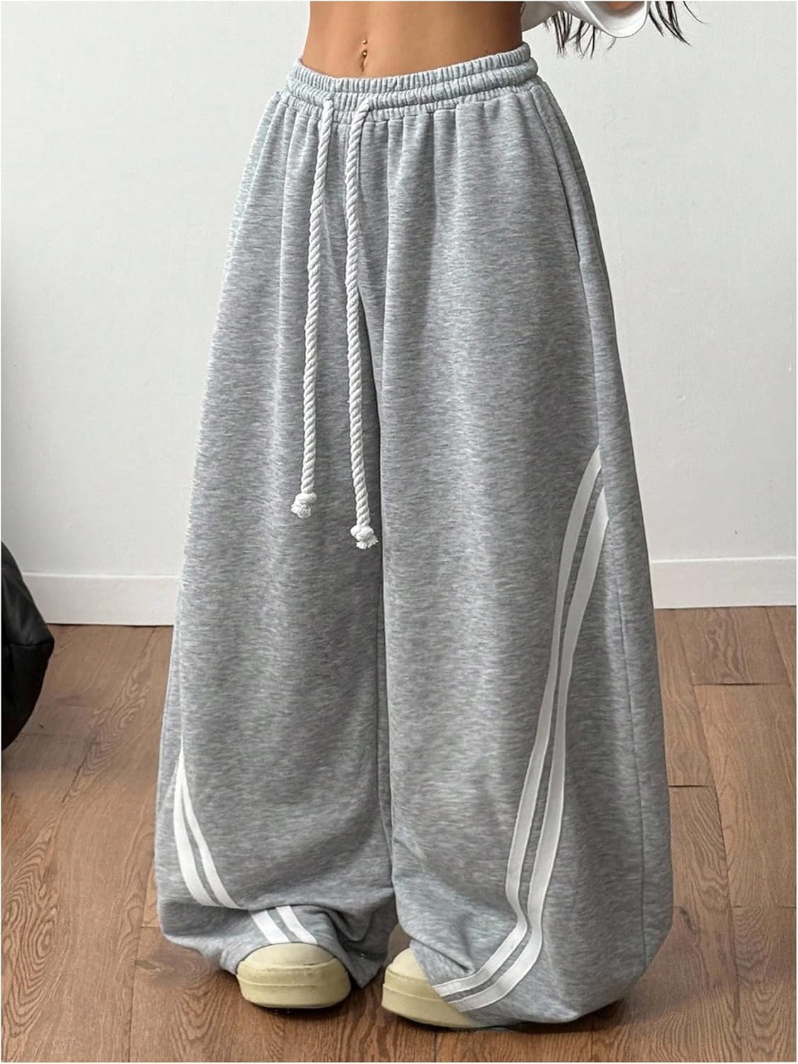 SHENHE Women's Baggy Sweatpants Wide Leg Striped Drawstring Loose Barrel Sweatpants Trousers - Image 2