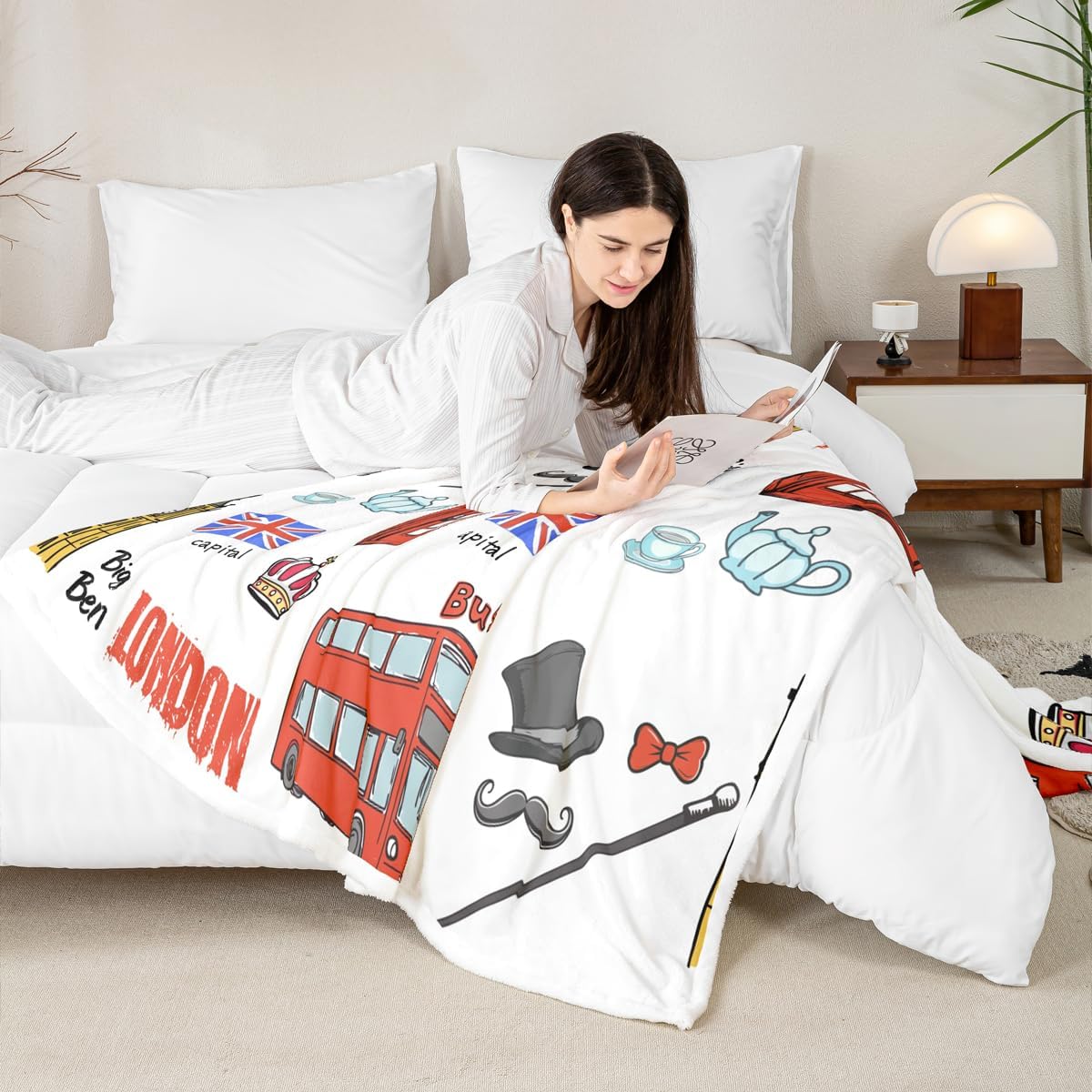 Feelyou Kids Big Ben Plush Blanket Cartoon Famous Telephone Booth Fleece Blanket for Sofa Couch Cute Retro UK Theme Sherpa Throw Blanket Ultra Soft London Decor Fuzzy Blanket Throw 50"x60"