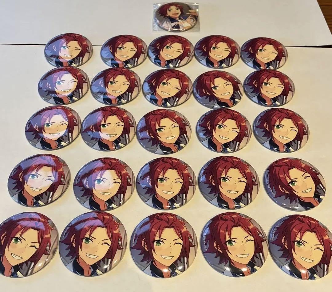 Amazon.co.jp: 衣更真緒フィーチャースカウト缶バッジ25個+1個 : おもちゃ 