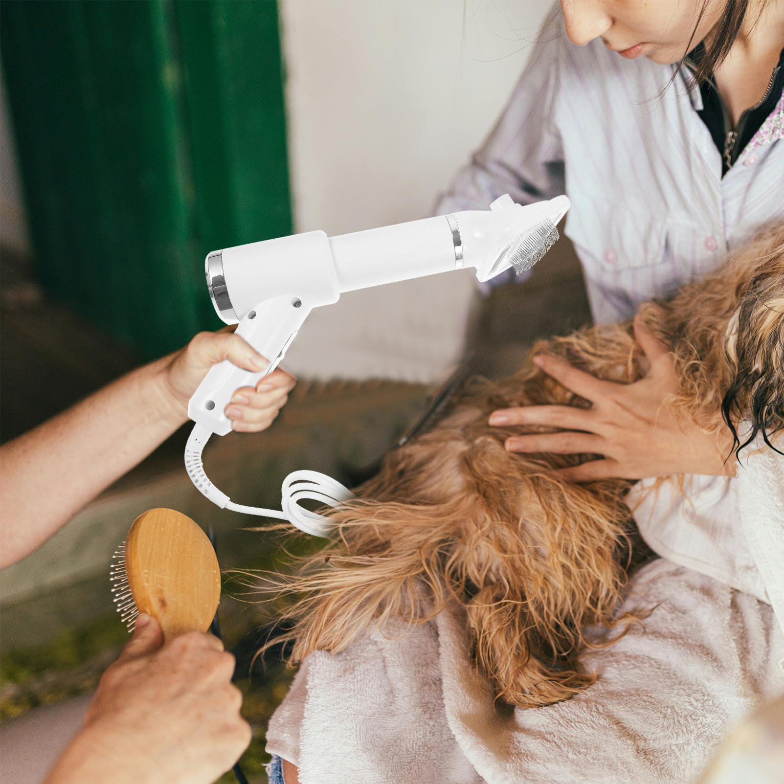 Brosse Séchoir à Poils de Chien, Peigne de Toilettage Électrique | Chat et Chien, Plastique Blanc, Format Portable, Fonction Démêlante et Séchage Chaud