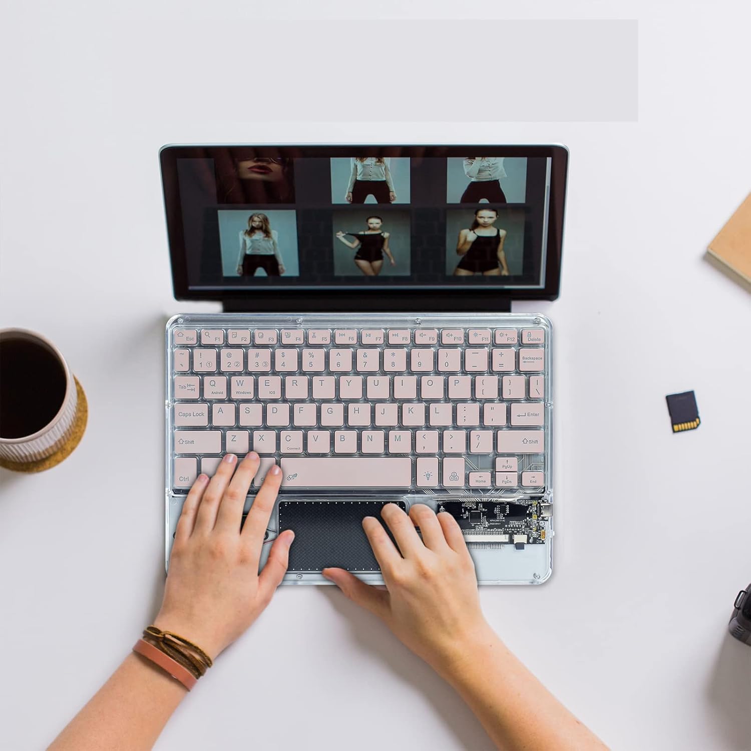 Ultra-Slim Bluetooth Keyboard 7 Colors Backlit Portable Mini Wireless Keyboard Rechargeable for Apple iPad iPhone Samsung Tablet Phone Smartphone iOS Android Windows-Transparent