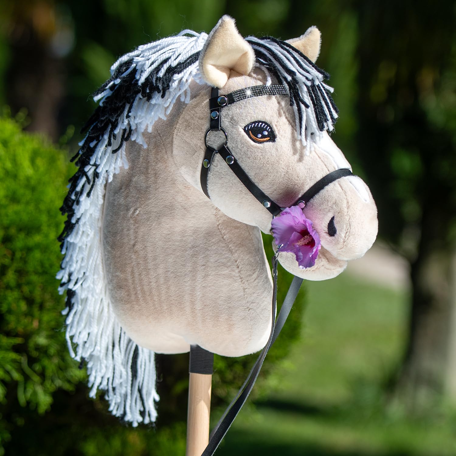 Hobby Horse Fjord A3 - Beżowy koń z włosami czarno-białymi - pełna siatka z migoczącym przodem - zabawka jeździecka dla dzieci i młodzieży