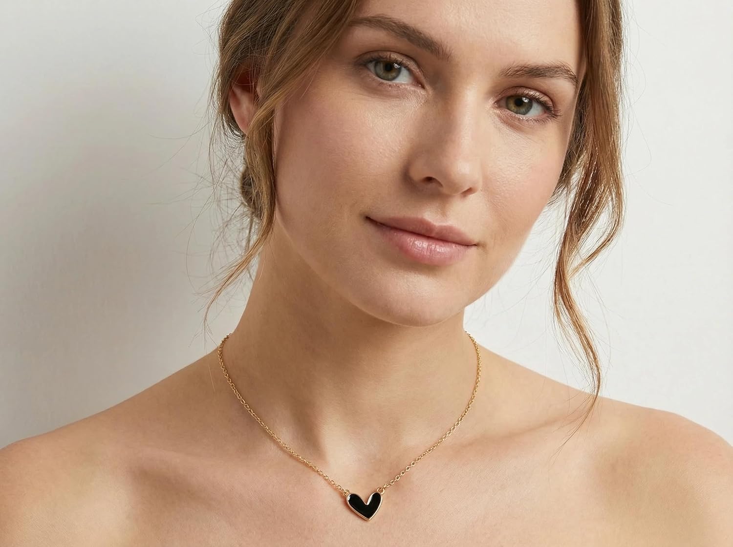 Gold Necklaces for Women Trendy Pendant Necklace Pearlescent Love Necklace Non-Tarnish Ideal Jewelry Gift for Women - Image 5