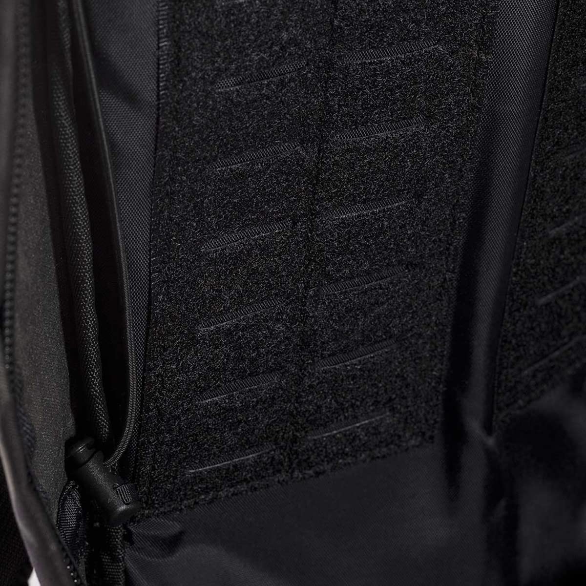 Tasmanian Tiger TT Urban Tac Pack plecak dzienny, 22 l, lekki plecak na uniwersytet, do pracy, uprawiania sportu lub szkoły, z odpinanym paskiem biodrowym i paskiem na piersi, kompatybilny z Molle