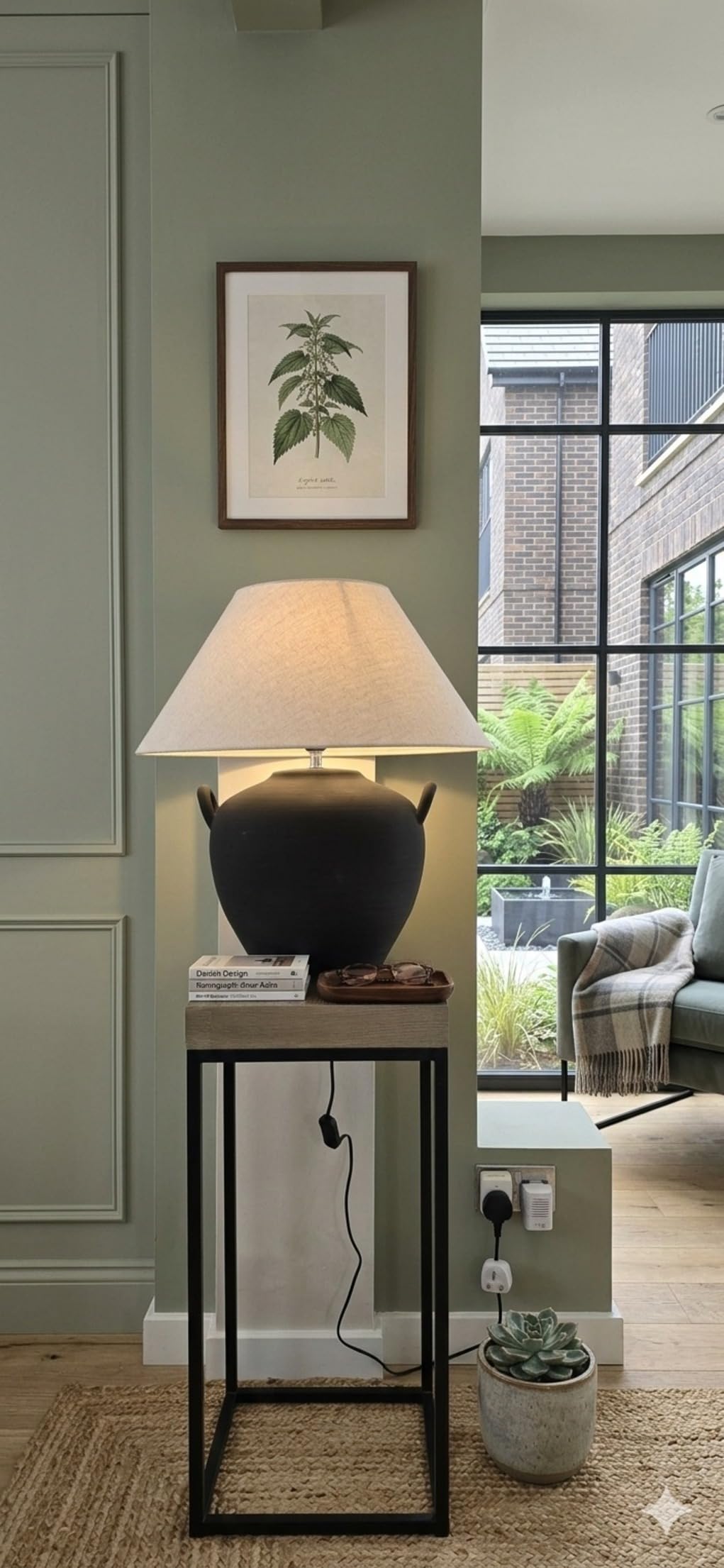 K LIVING Ceramic Table Lamp with Natural Linen Shade – 48cm Modern Ribbed Pot Lamp (Black or White, E27 LED Compatible) (Black)