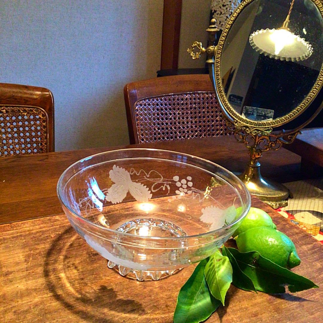 A366 アンティーク吹きガラスグラグヴールカットガラス葡萄紋様鉢1客