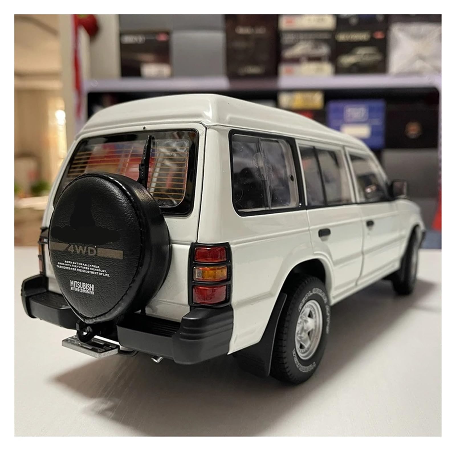 MITSUBISHI パジェロ ラリーカー 1/18　ミニカー 楽天市場】三菱 パジェロ ミニカーの通販