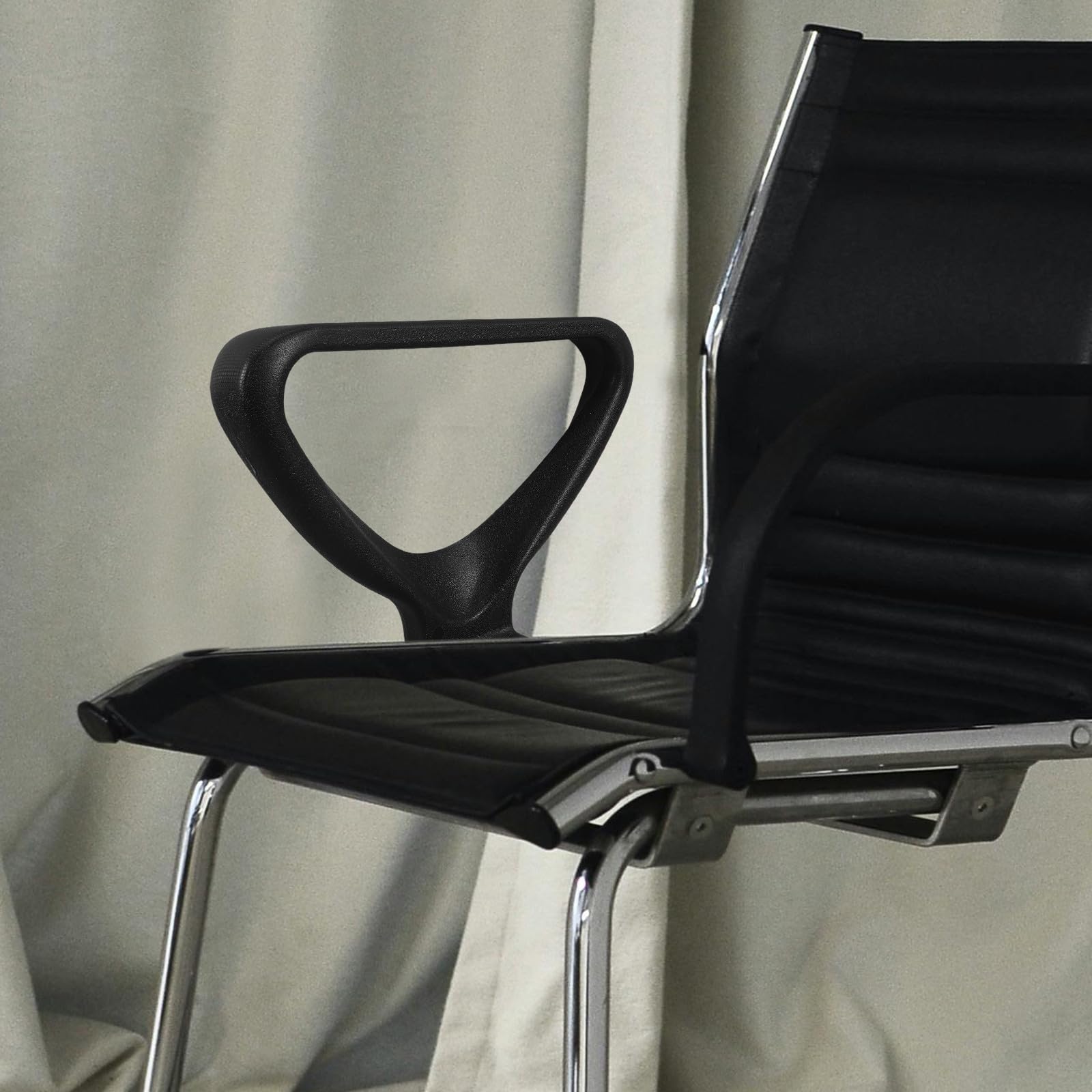 Hemobllo Reposabrazos para Silla de Oficina Negro, 2 Piezas, Diseño Ergonómico y Fácil Instalación, Accesorio Resistente de Plástico para Muebles de Escritorio
