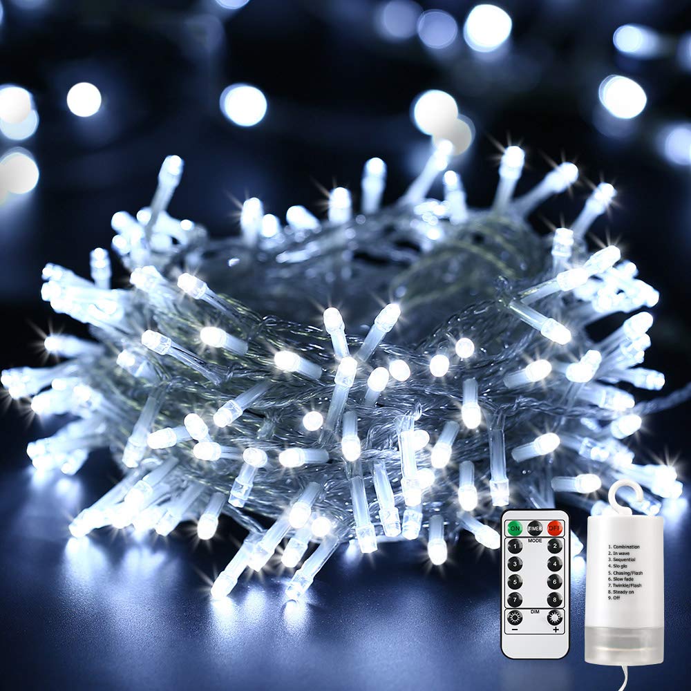 Qedertek Luci Natalizie a Batteria da Esterno, Catena Luminosa 20M 200 LED, Cavo Trasparente, Funzione di Timer con telecomando, Luci Stringa per Albero di Natale, Luci Bianco Addobbi Natale