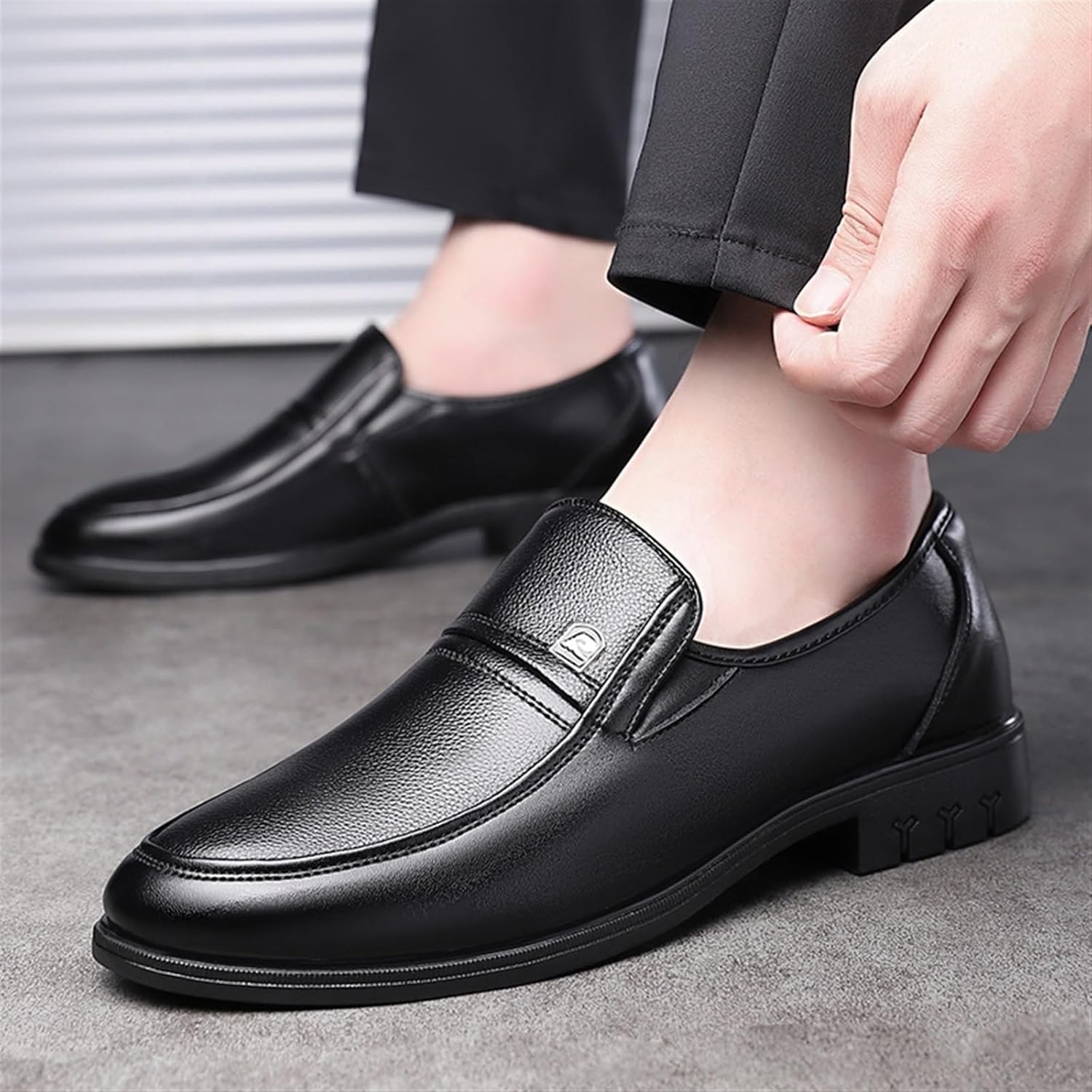 Dress Shoes for Men Men's Summer Genuine Leather Pointed Toe Shoes Breathable Soft Comfort for Warm Weather
