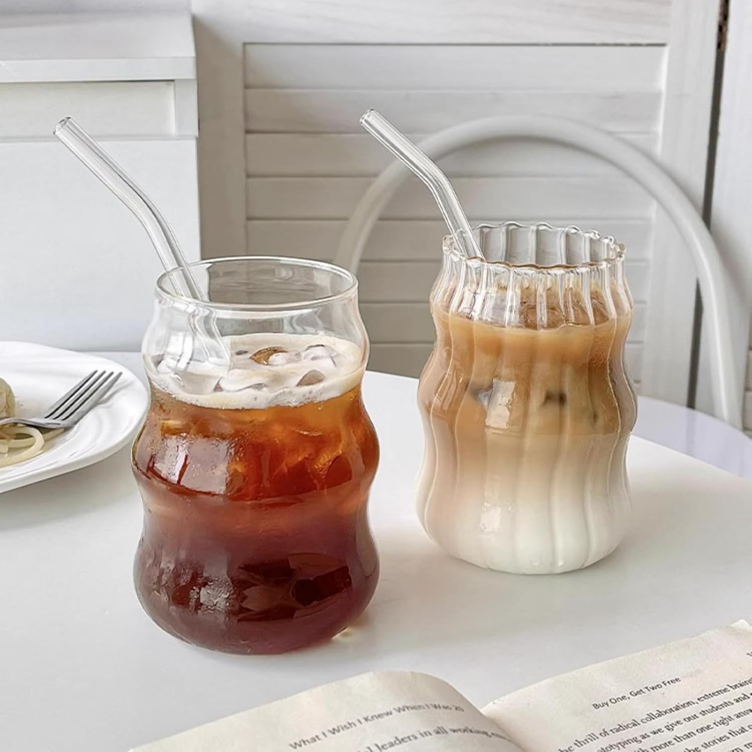 SKY-TOUCH 2 Pcs Ribbed Glass Cups 530ml, Aesthetic Ripple Drinking Glassware for Iced Coffee, Juice, Milk, Tea, Smoothies, Cold Beverages, Vintage Bubble Tumbler Set 530ml 2 Pcs