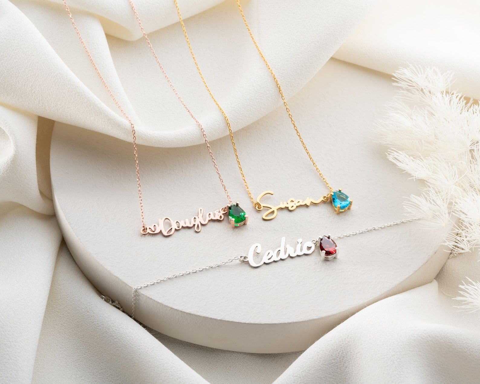 Nome e collana con pietra portafortuna personalizzato con nome Festa della Mamma Natale anniversario compleanno, Design minimalista