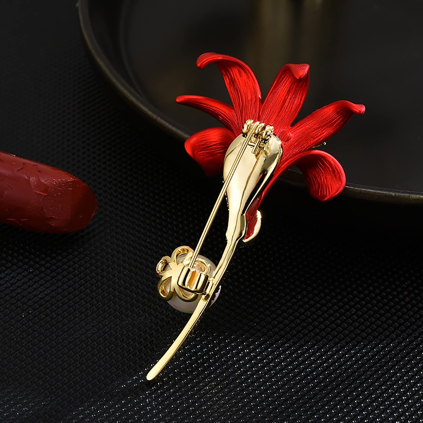 Damen Brosche mit Blumenmotiv, vergoldet, Lilie, Schneeflocke, Anstecknadel, Accessoire, Anzug-Accessoire