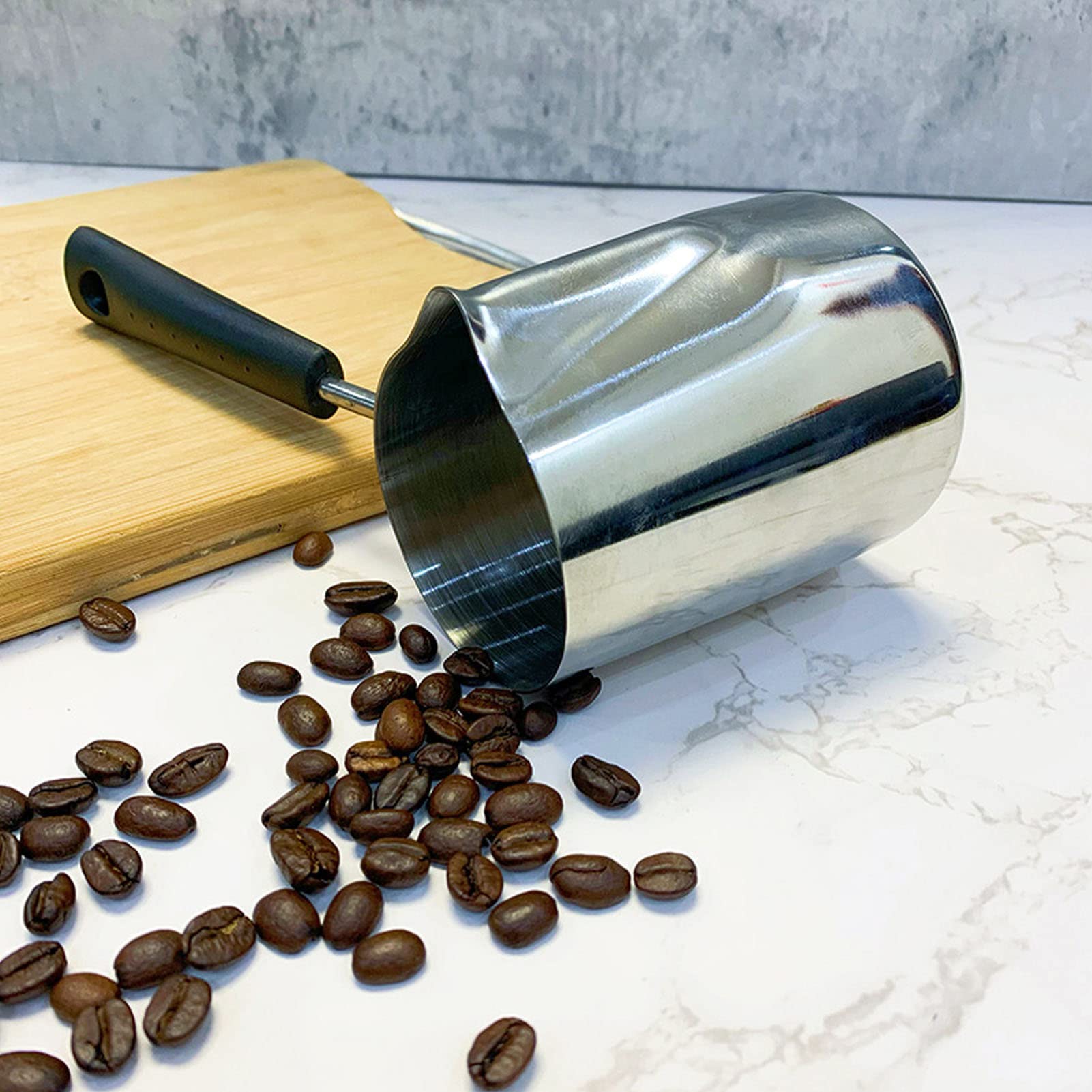 Türkische Kaffeekanne, Milchkanne Induktion, Milchaufschäumkrug, Edelstahl-Aufschäumbecher, Barista-Werkzeuge mit hitzebeständigem Kunststoffgriff für Zuhause, Bar (1000 ml)