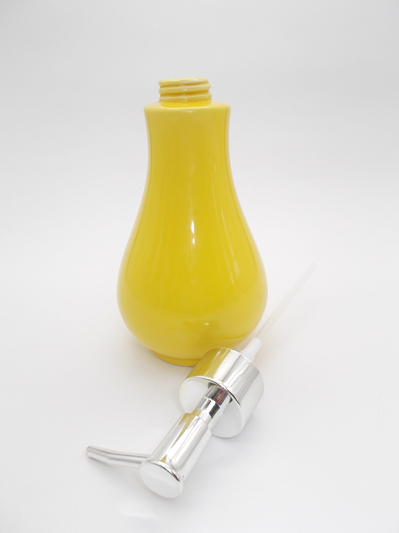 1 Piece Liquid Soap Dispenser (Material: Ceramic, Capacity: 250ml, Colour: Yellow) 2