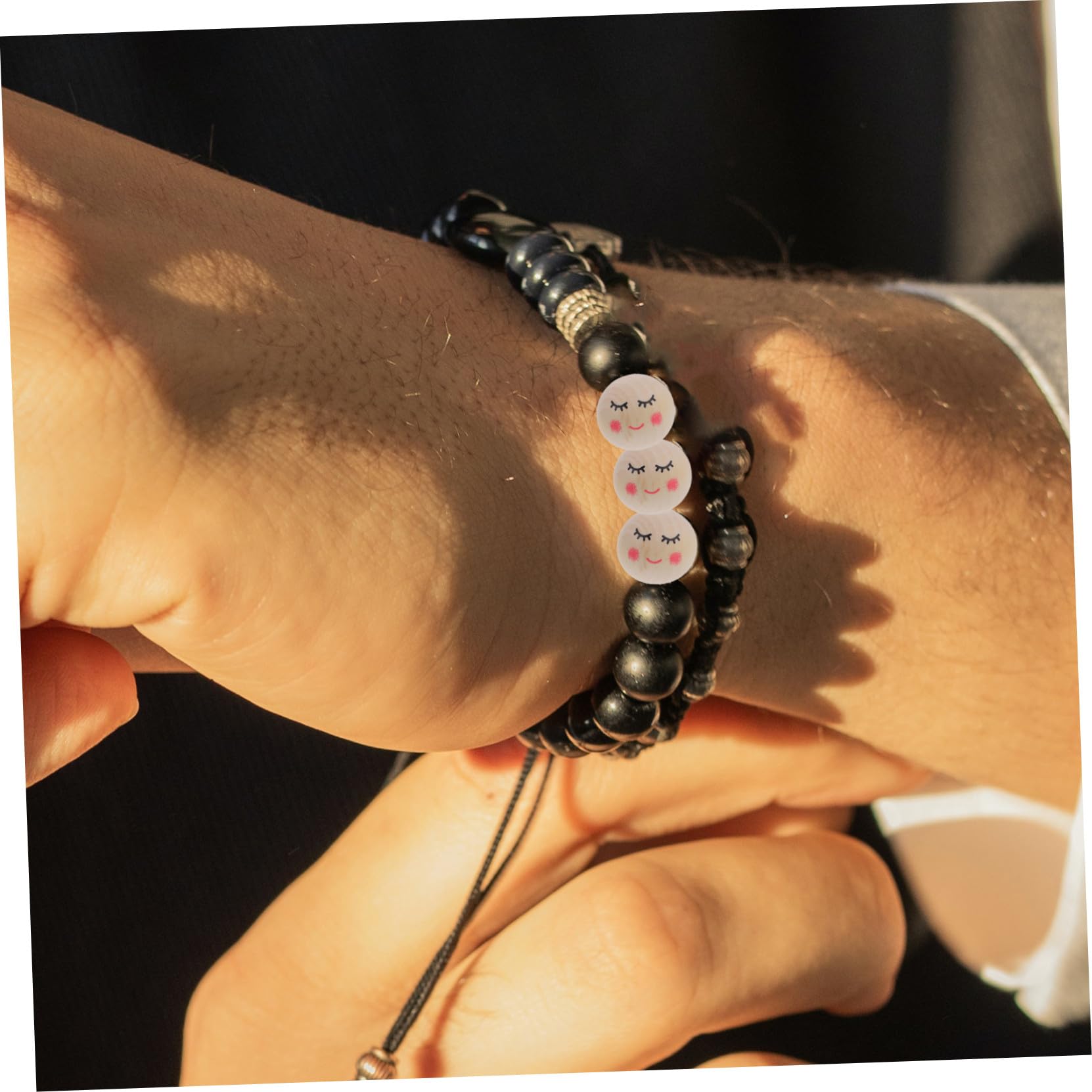 Lurrose 250stücke Holzperlen Mit Gesichtsmuster Vielseitige Bastelperlen Für Schmuckherstellung Für Armbänder Halsketten Und Kreative Projekte