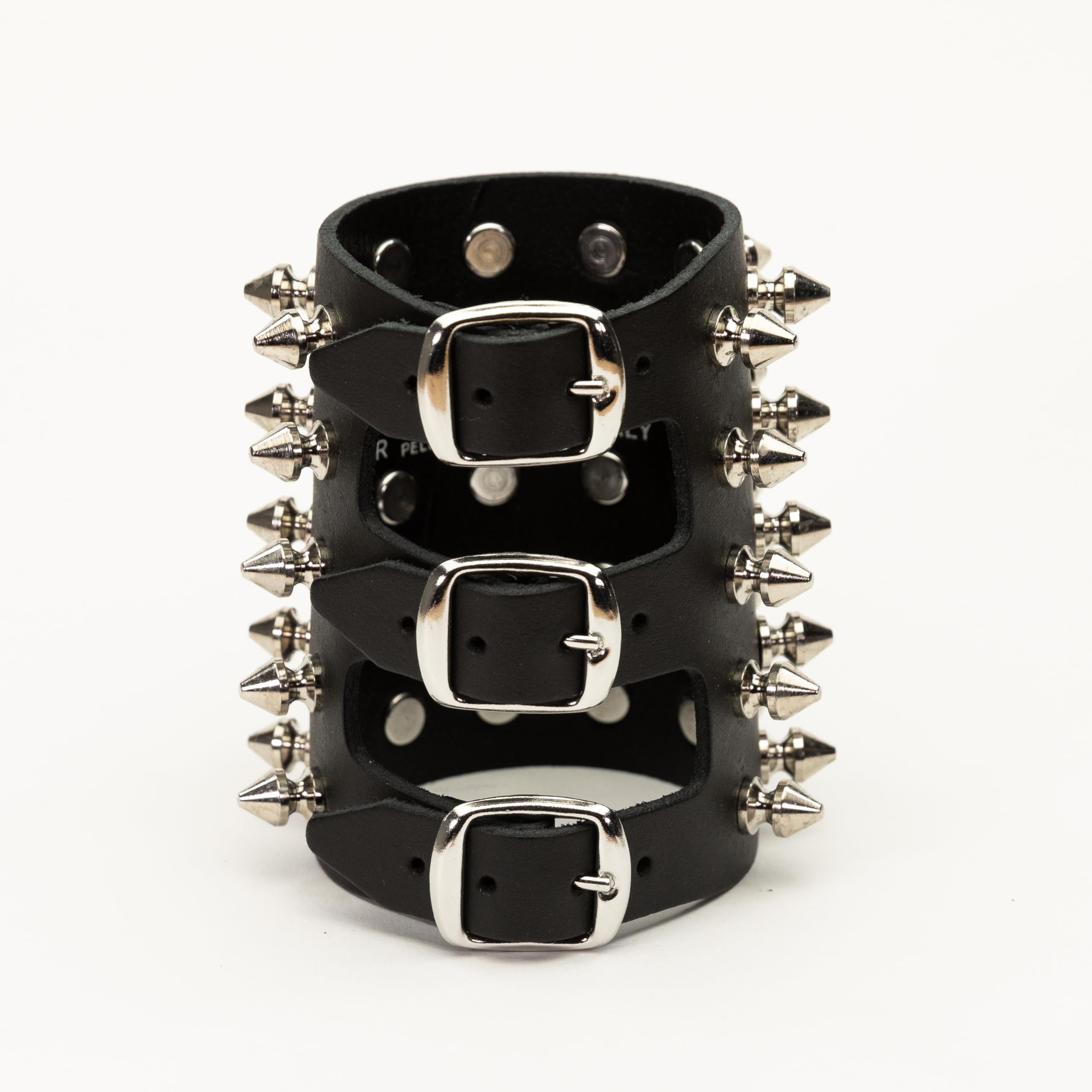 Heart Rock Bracciale uomo pelle vera regolabile con borchie killer in ottone, fibbia regolabile da 17 a 20,5 cm e minuteria in ferro nickel free - Made in italy
