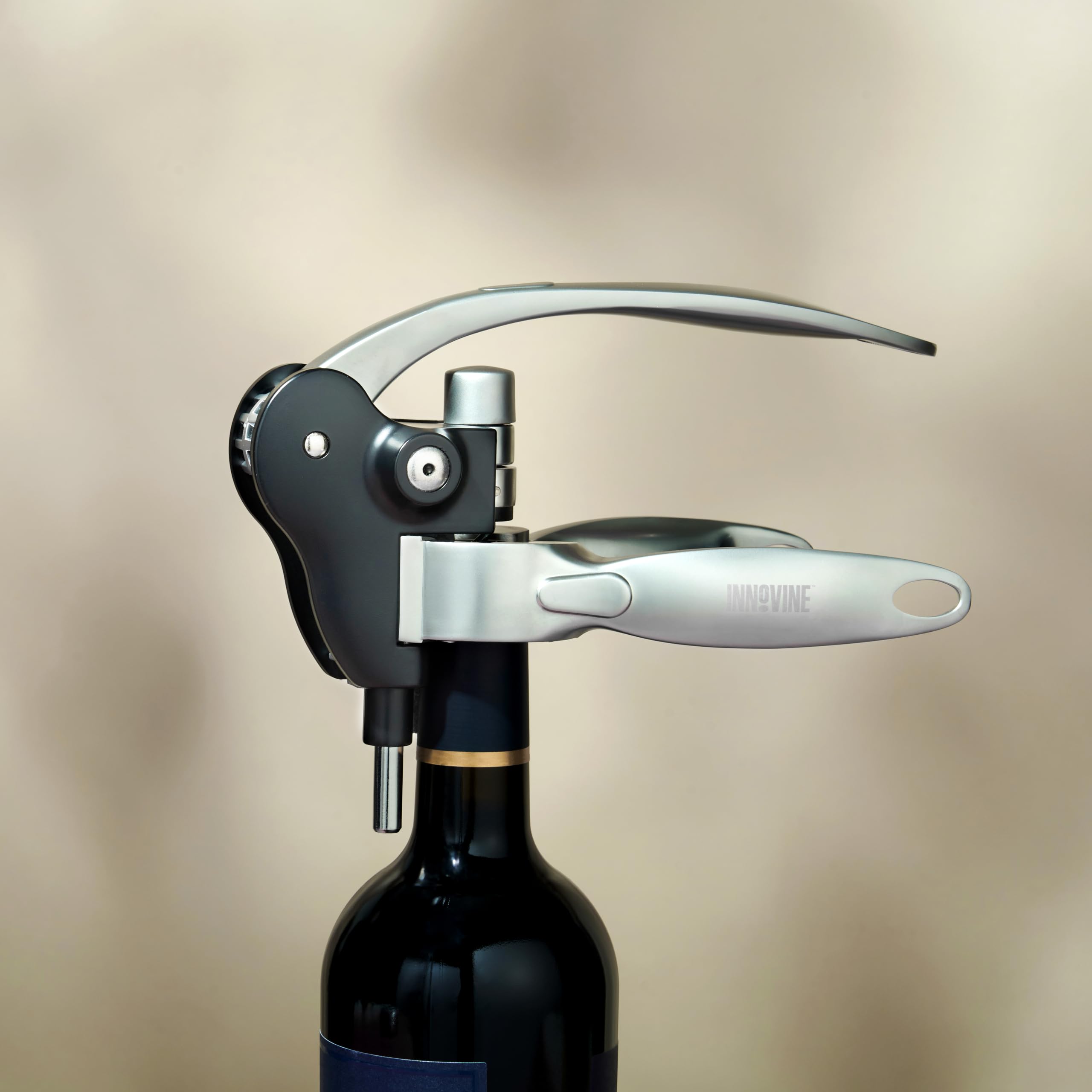 Innovine Horizontaler Hebel-Korkenzieher, langlebige Zinkdruckguss-Konstruktion, Weinöffner mit antihaftbeschichtetem Spiralwurm, perfekt für Hausbar, Reisen, Picknick, Camping, Party im Freien, 1