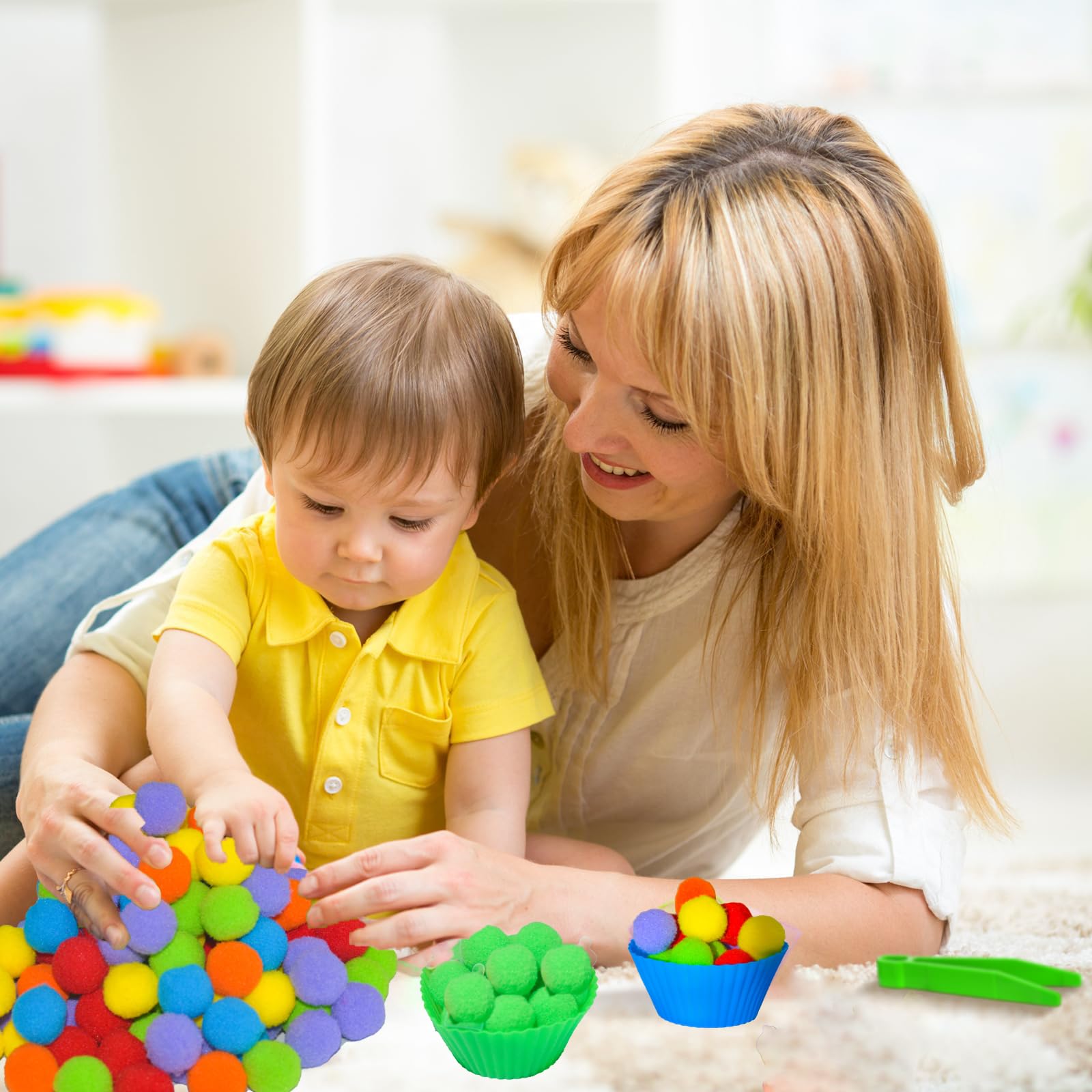 Juego de 119 pinzas para niños, juego de herramientas motoras finas para ayudar a las manos, incluye 100 pompones, 12 tazas, 4 pinzas, 2 clips, 1 caja de almacenamiento para entrenamiento de 4
