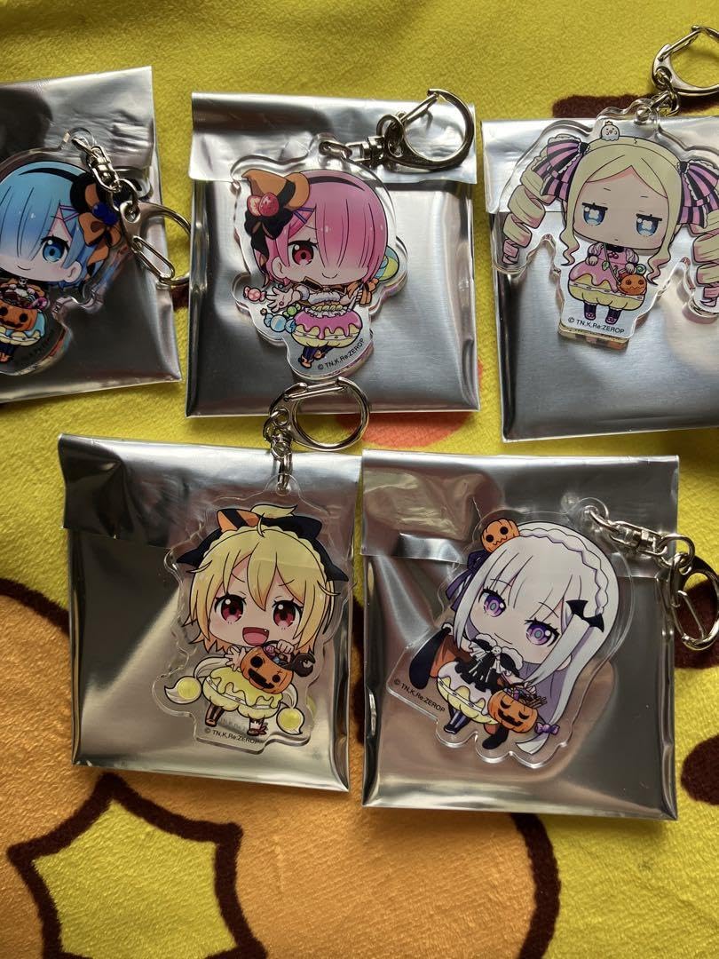 リゼロ　ハロウィン　アクリルキーホルダー Amazon.co.jp: リゼロ ハロウィン アクリルキーホルダー FXZY