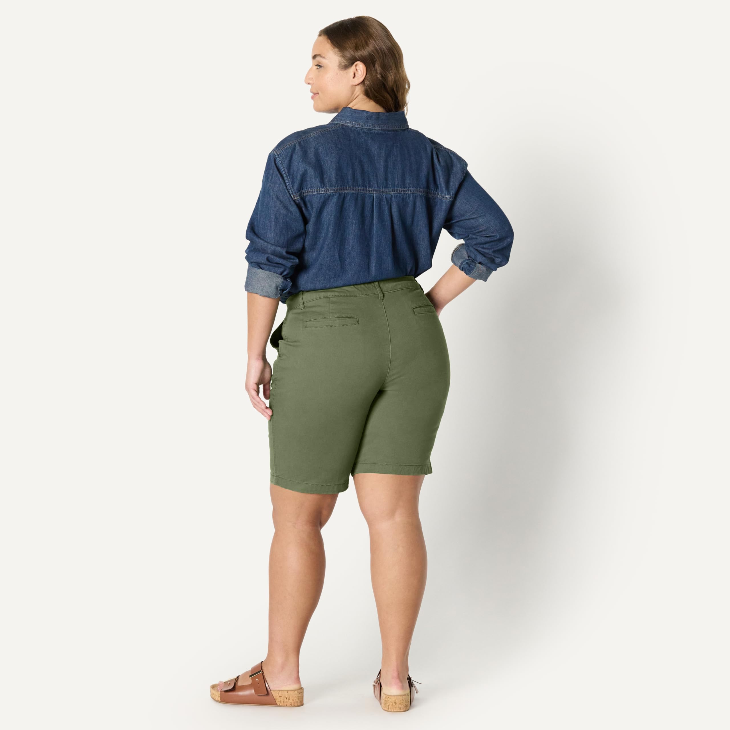 Amazon Essentials Bermuda Chino à Taille Mi-haute, Entrejambe de 25,0cm, Coupe Ajustée Femme