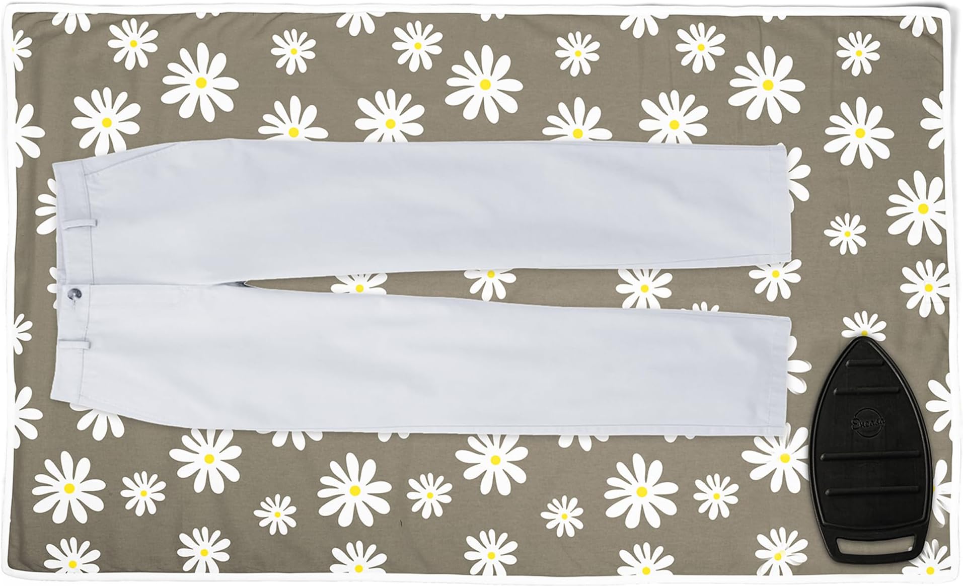 - Encasa XO Homes Ironing Mat (Large 120 X 70 Cm) With 3Mm Felt Padding,Silicone Iron Rest Protector,Steam Press On Table,Bed,Portable,Heat Reflective,Foldable,Washable,Printed - Daisy Grey