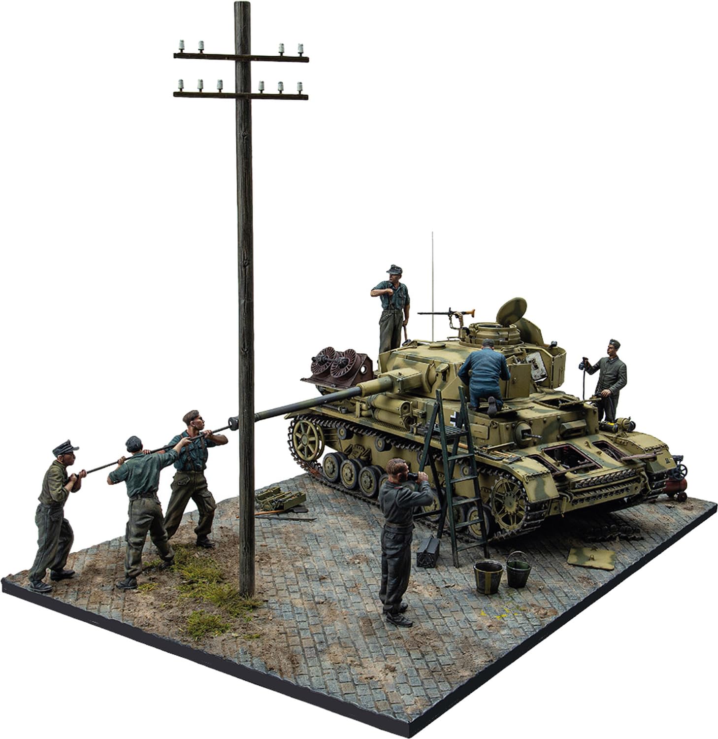 Amazon | ミニアート 1/35 クルスク 1943年 IV号戦車 野戦修理 ビッグ