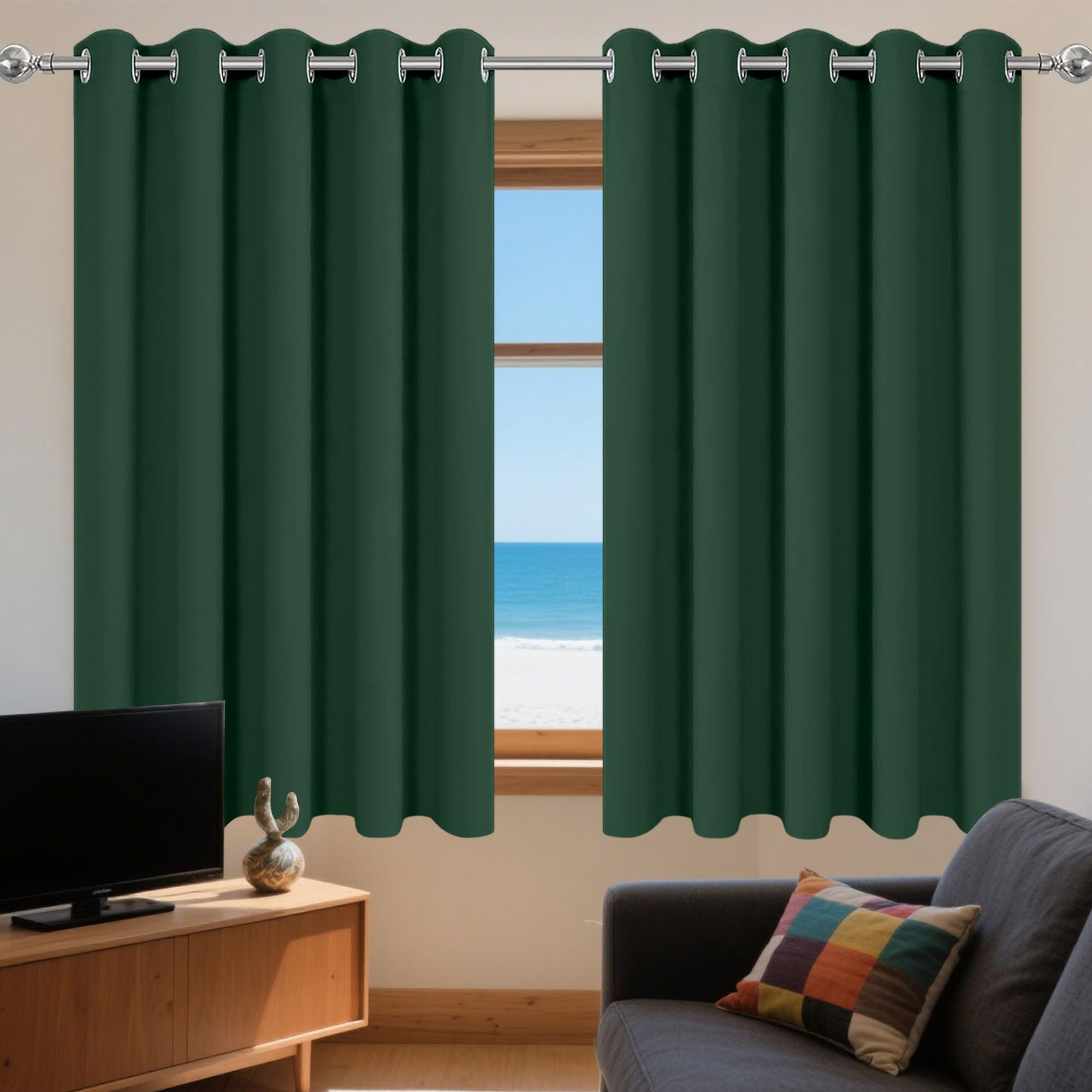 Rideaux de salon vert foncé occultants pour portes de balcon et baies vitrées