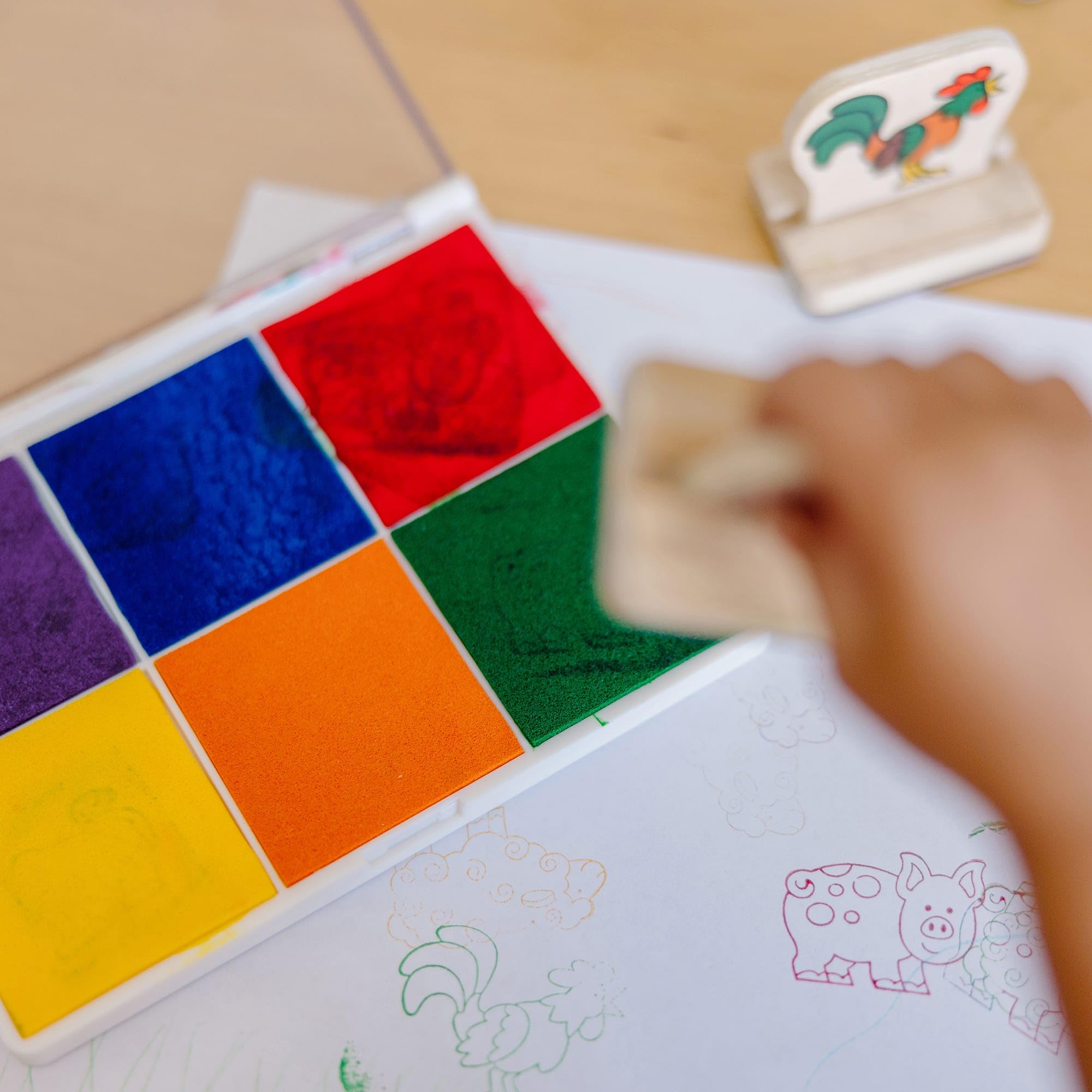 Melissa & Doug Almohadilla de tinta para estampar, Tinta lavable multicolor para sellos, Juguete creativo, Actividades creativas, Juego creativo para niños y niñas de 3 4 5 6 7 años