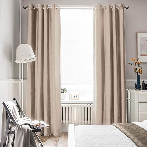 Melodieux Cortinas de terciopelo 100% opacas para dormitorio, sala de estar, súper suaves, cortinas con aislamiento térmico con forro negro, 52 x 96