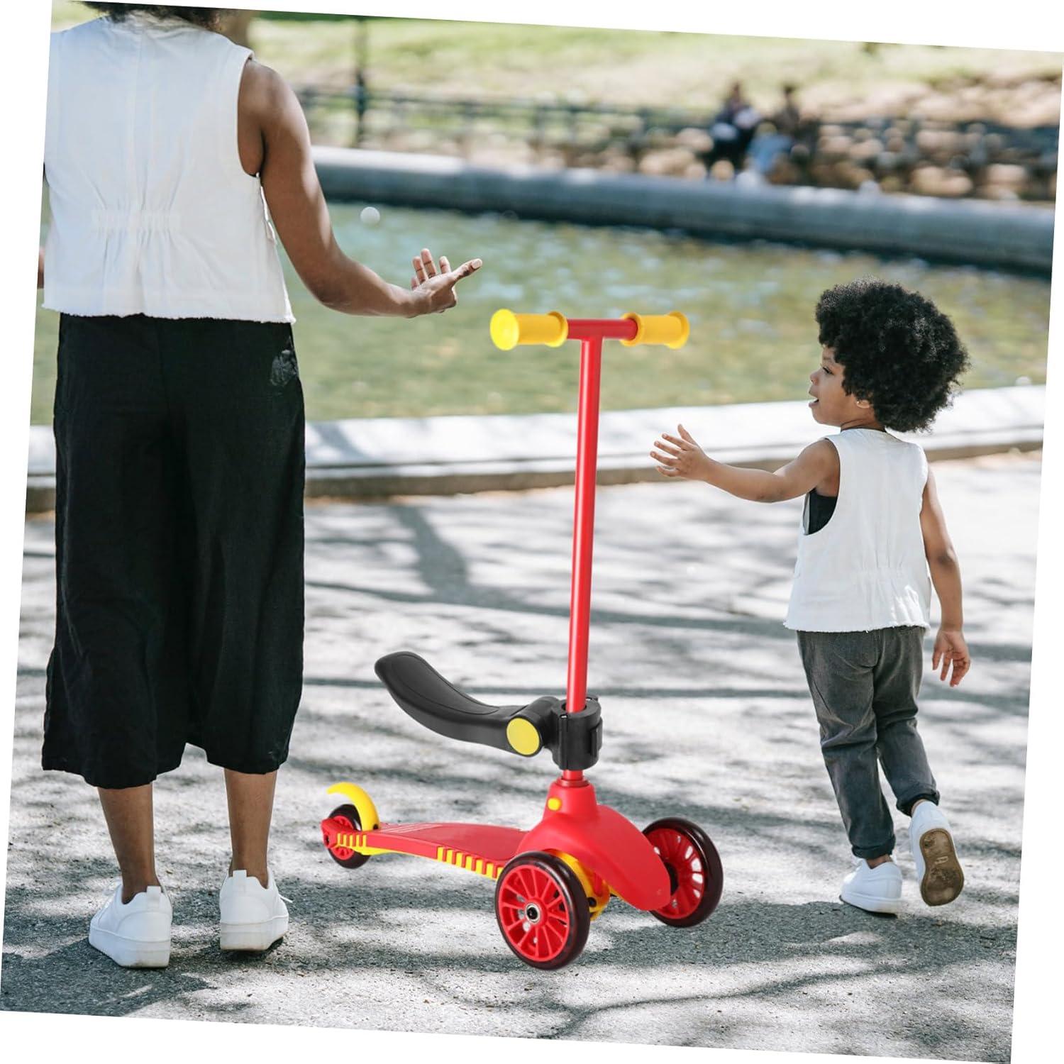 Toyvian Portable Adjustable Scooter Seat for Kids Waterproof Padded Cushion Detachable Design for Toddlers and Children’s Scooters Accessories