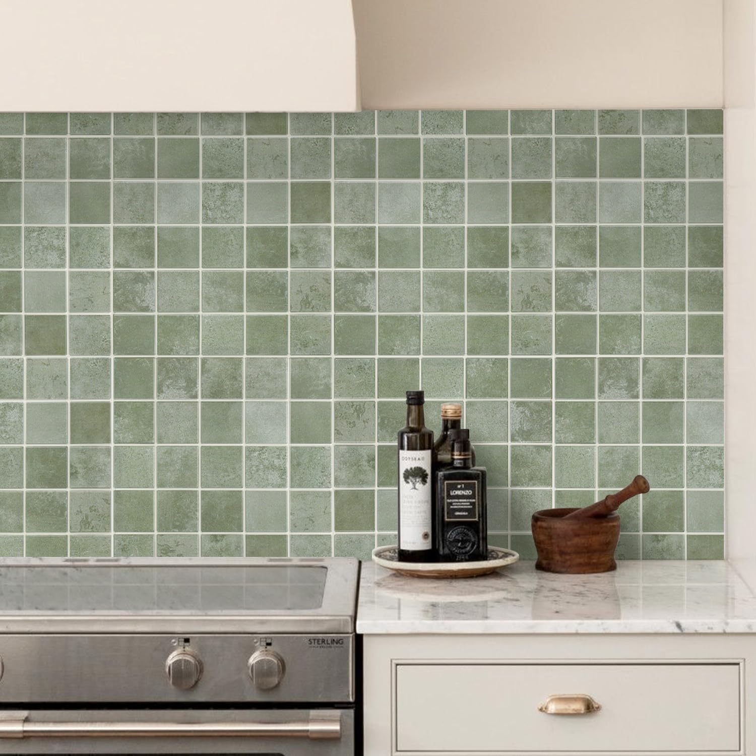 Commomy 10 Pcs Matte 3D Peel and Stick Tile 11.8"x11.8" Ultralight PVC Square Peel and Stick Backsplash for Kitchen Stick on Tiles for Bathroom,Living Room,Fireplace,Wall Decor,Textured Green