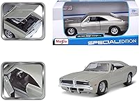 Vista 7 de Maisto 1:25 Scale 1969 Dodge Charger R/T Diecast Vehicle (Colors May Vary)