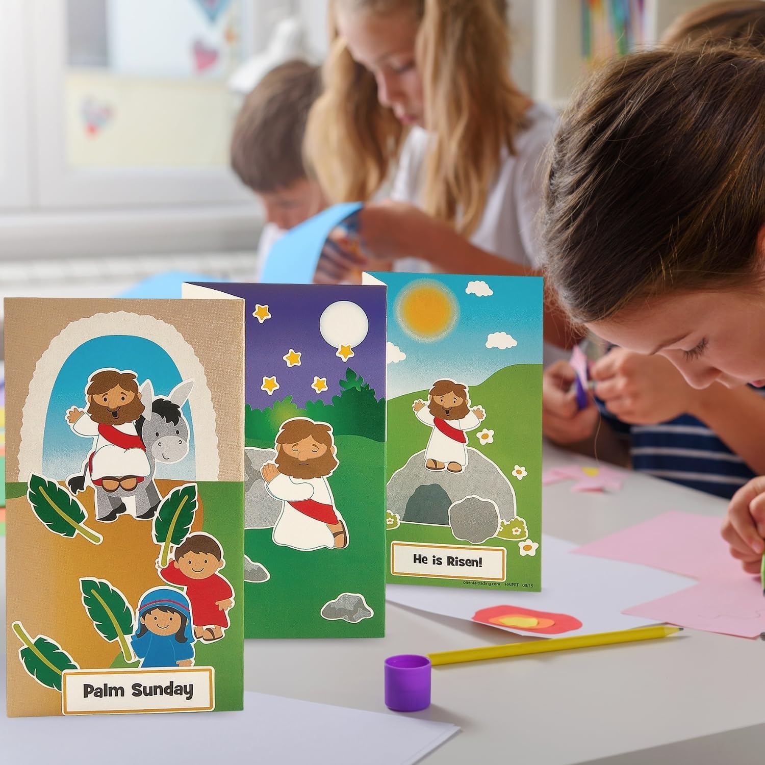 Fun Express - Holy Week Fold Out Sticker Scene for Easter - Stationery - Stickers - Misc Stickers - Easter - 12 Pieces