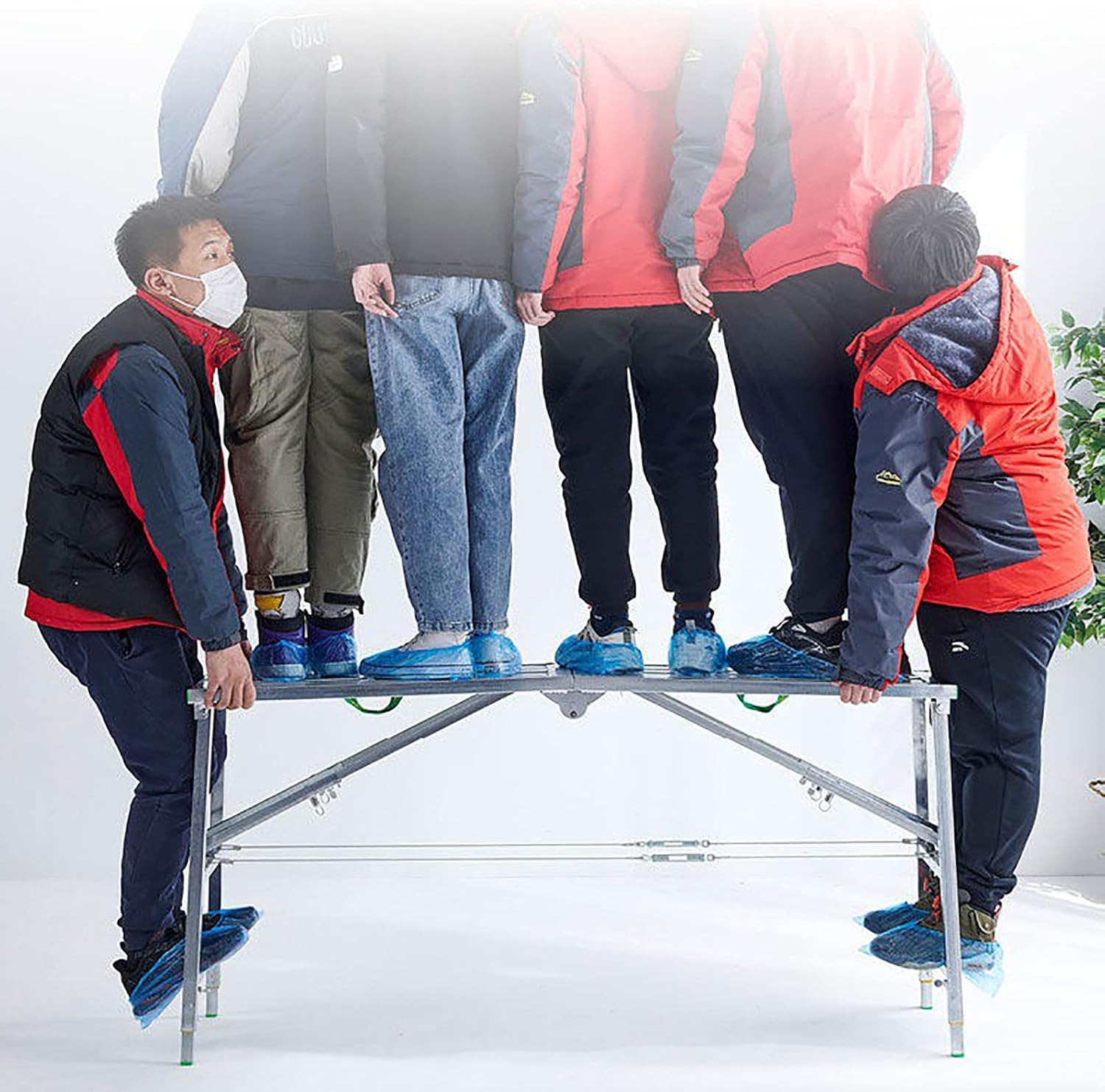 Scaffolding Plank Scaffold Equipment Telescopic Folding Lightweight Multipurpose Compact Load Capacity Stable Safe Portable As a Scaffold or Ladder Elevating Scaffolding