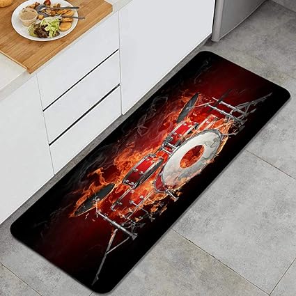 Amazon Eilanna キッチンラグ 炎の中のドラム 一連の燃えるようなイラスト 滑り止め台所マット 耐磨耗性快適なフローリングのドアマット フロアマット 家 オフィス 流し 掃除易い 台所マット 45x1cm Eilanna キッチンマット