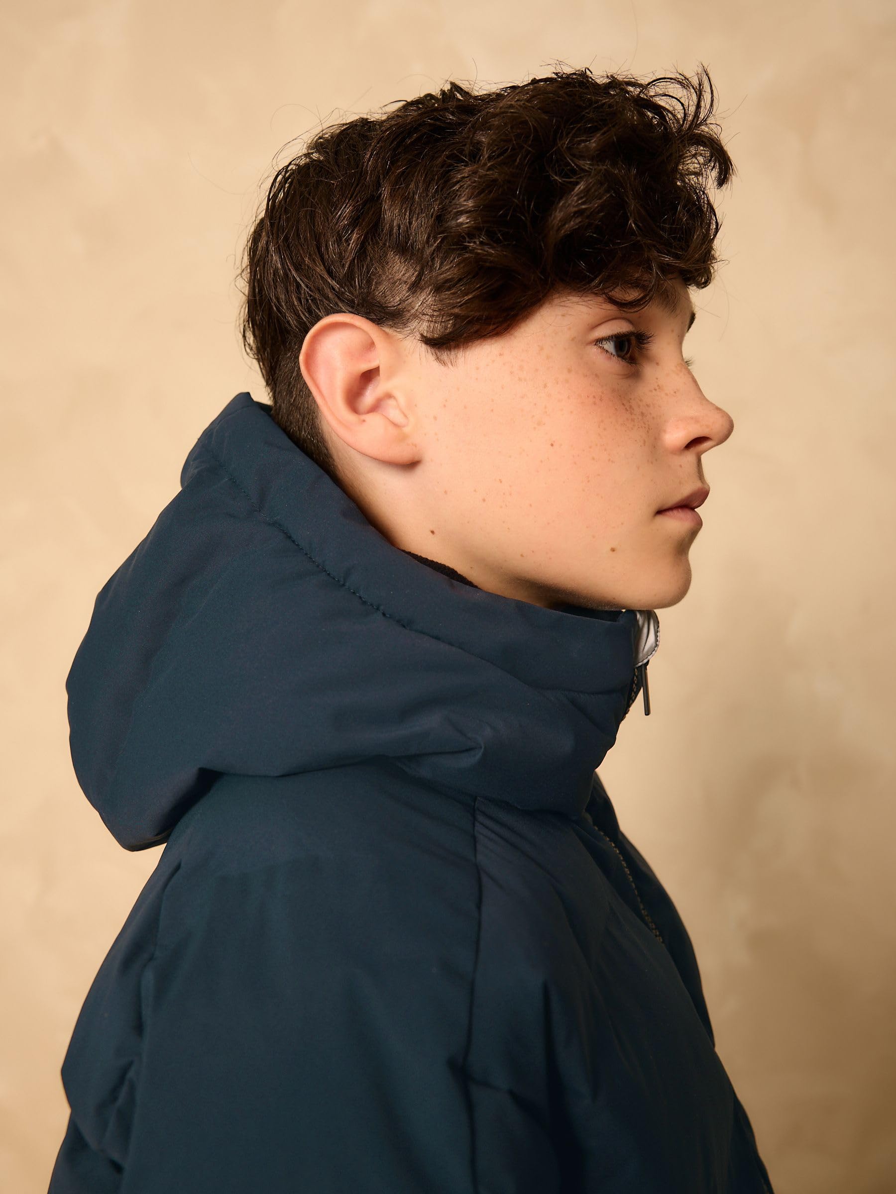NEXT Niños Abrigo acolchado con forro de micropolar y diseño impermeable